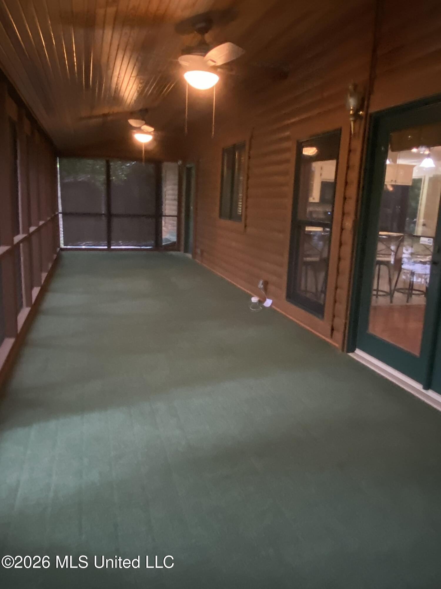 494 Lakeview Drive Property Photo 18