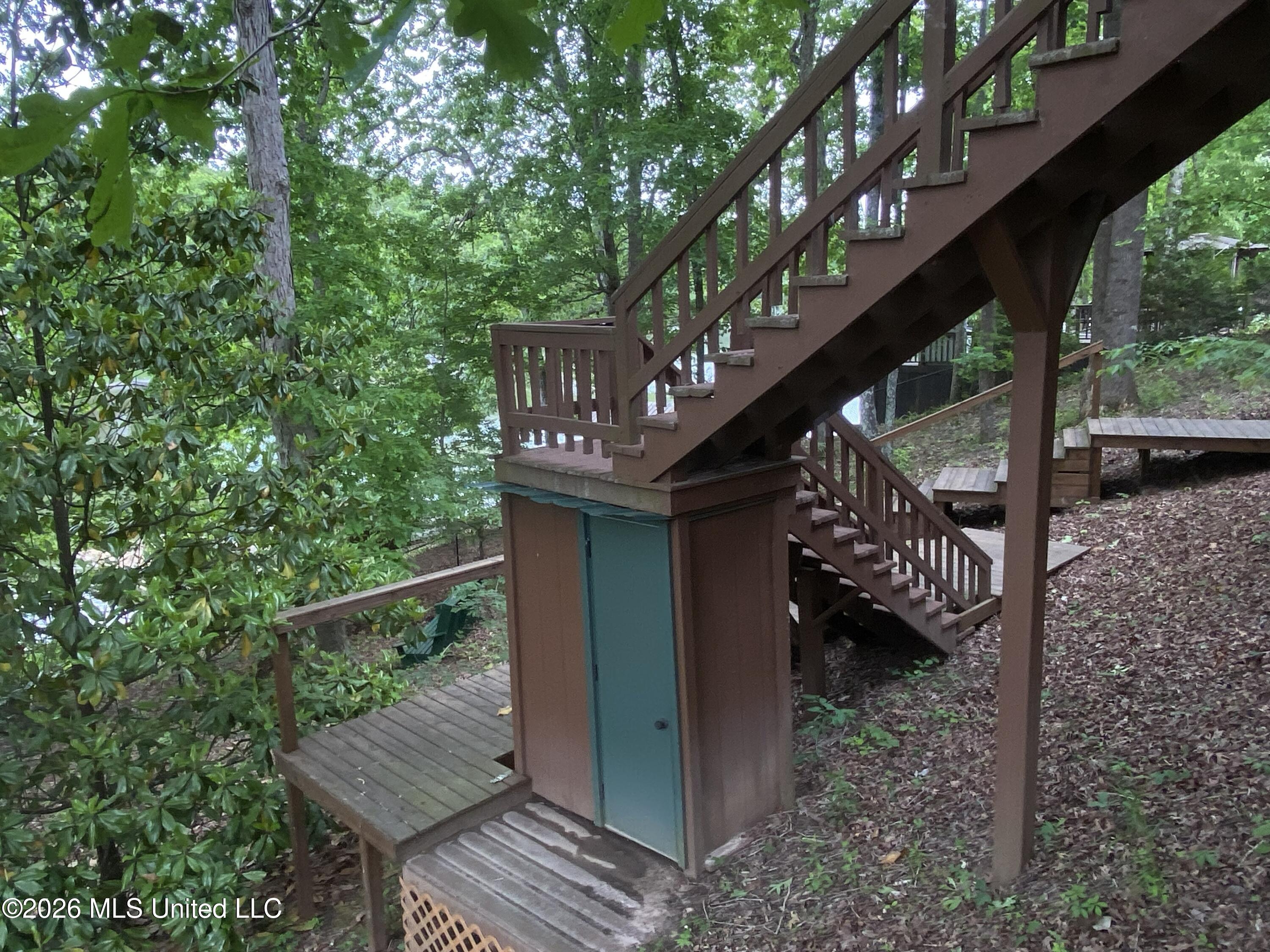 494 Lakeview Drive Property Photo 22
