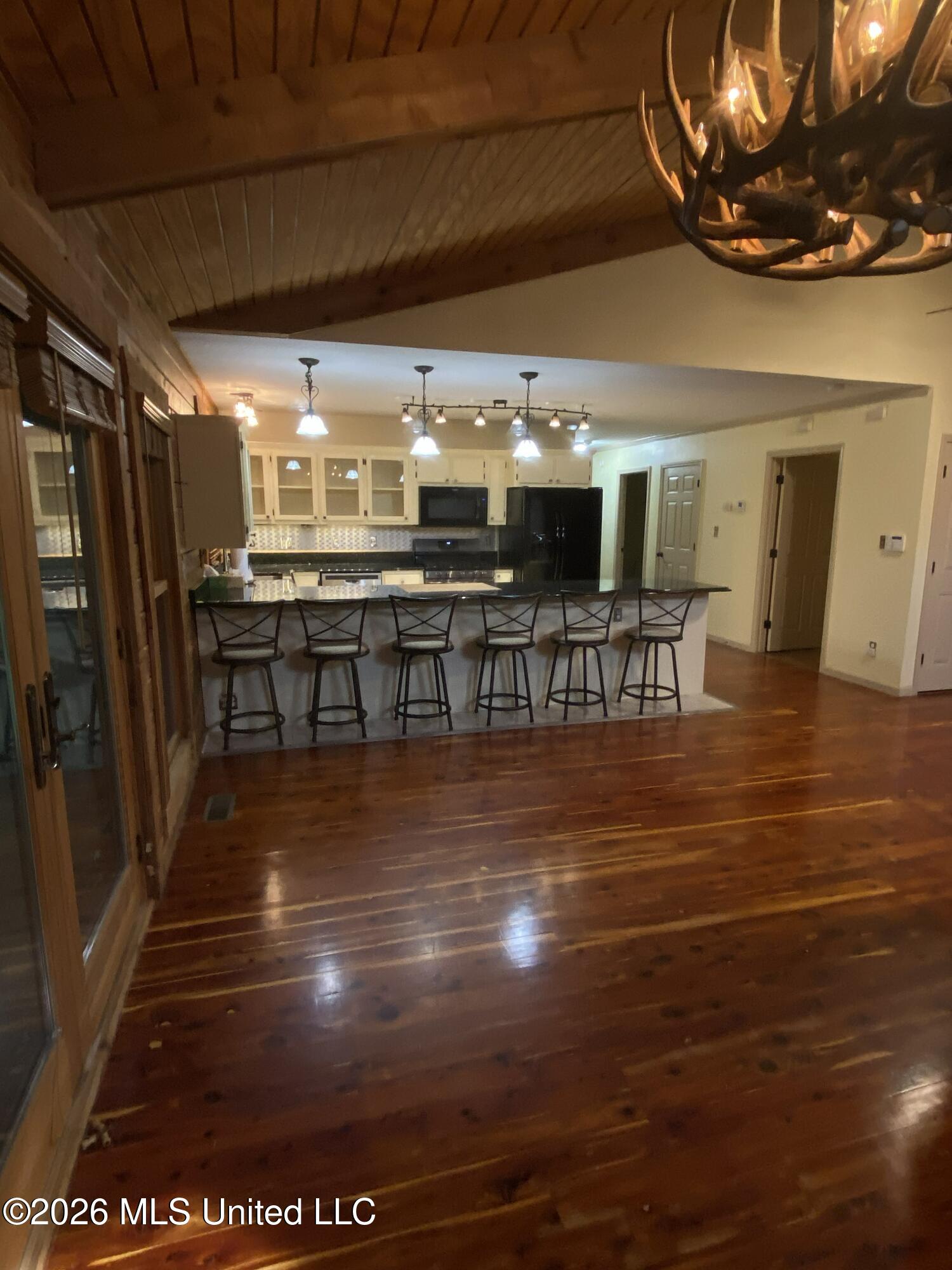 494 Lakeview Drive Property Photo 27