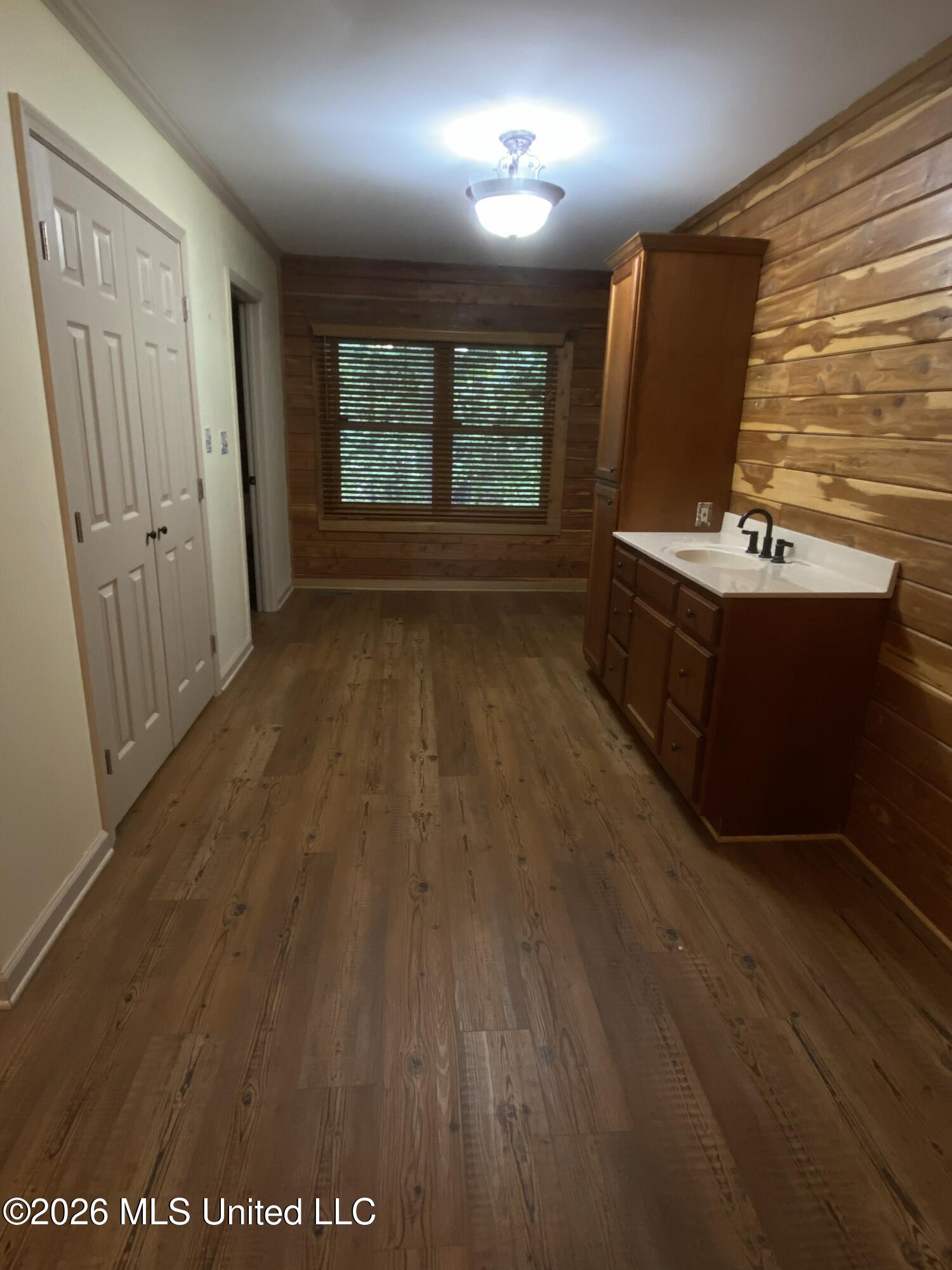 494 Lakeview Drive Property Photo 41