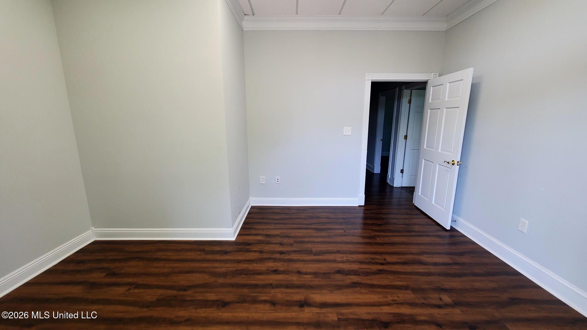 1030 Northpark Drive Property Photo 5