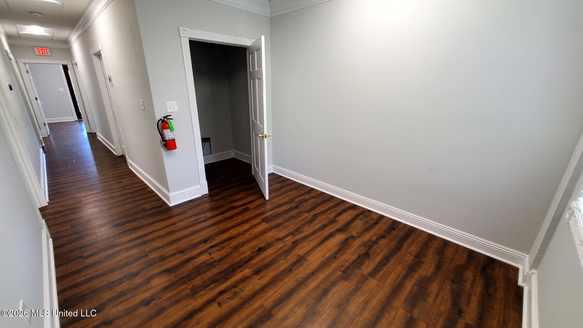 1030 Northpark Drive Property Photo 13