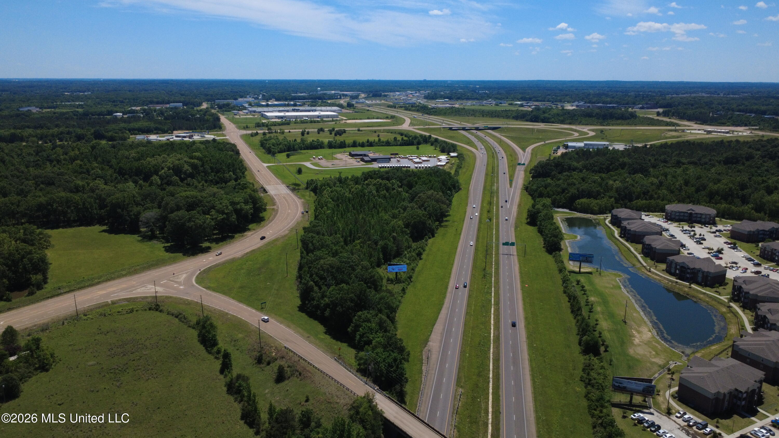 Interstate 55 Property Photo 2