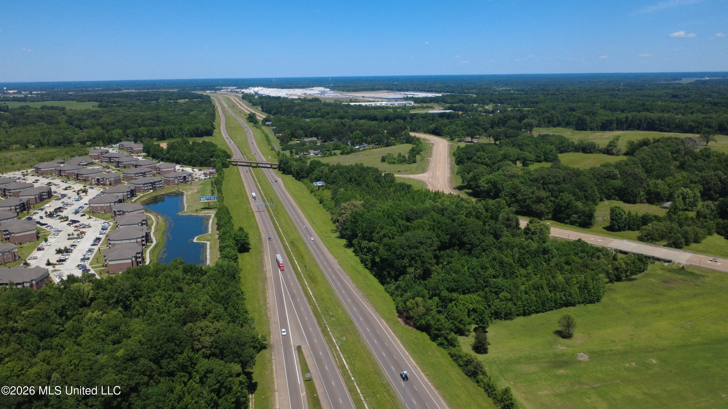 Interstate 55 Property Photo 6