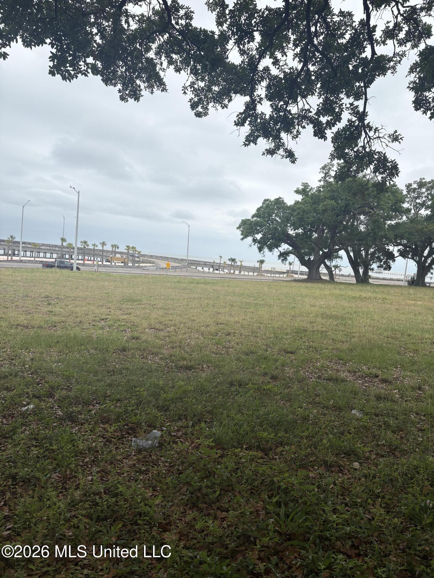 950 - 956 Beach Boulevard Property Photo 6
