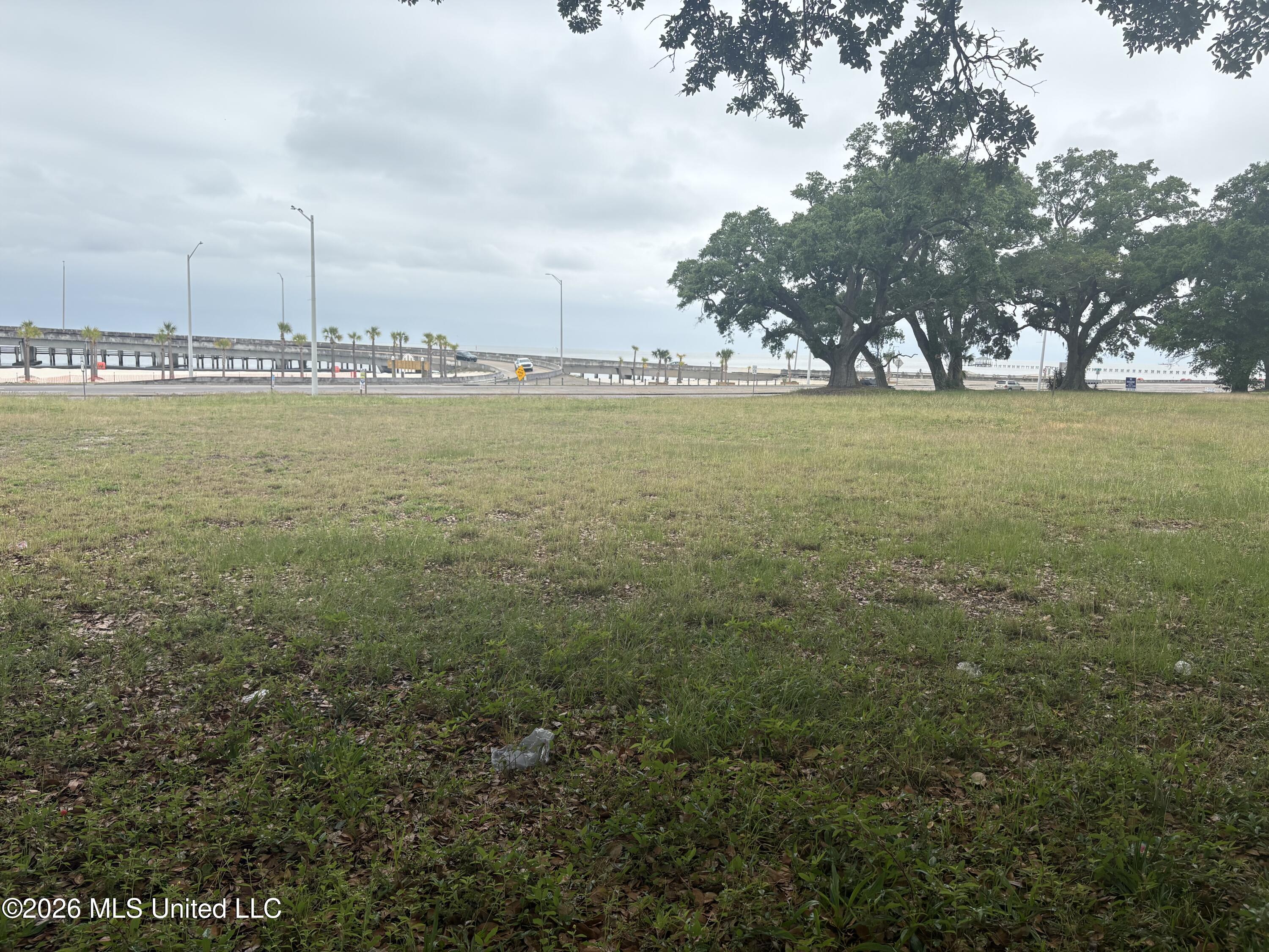 950 - 956 Beach Boulevard Property Photo 8