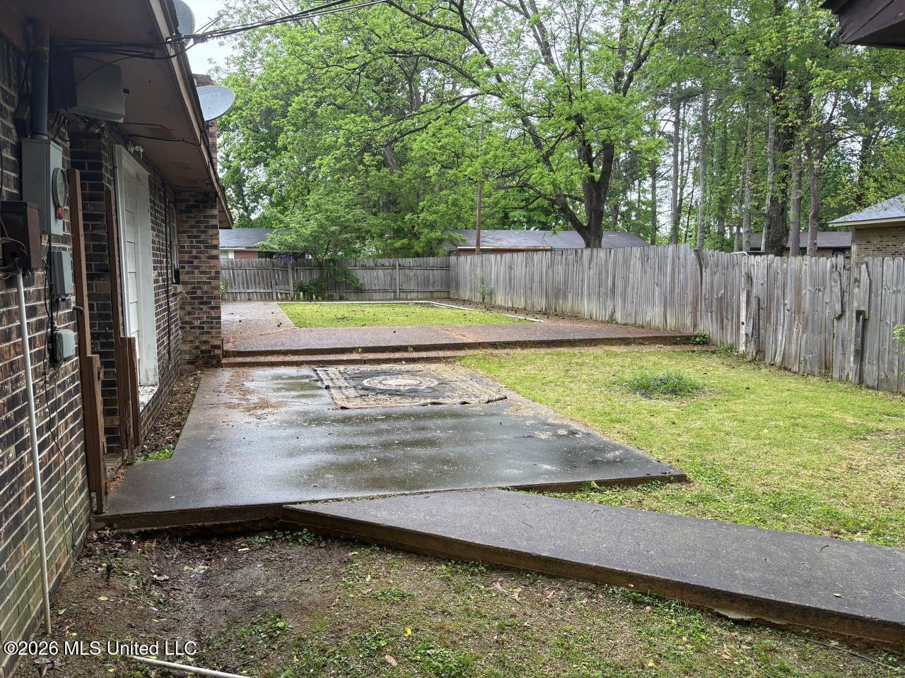 190 Greenbriar Circle Property Photo 4