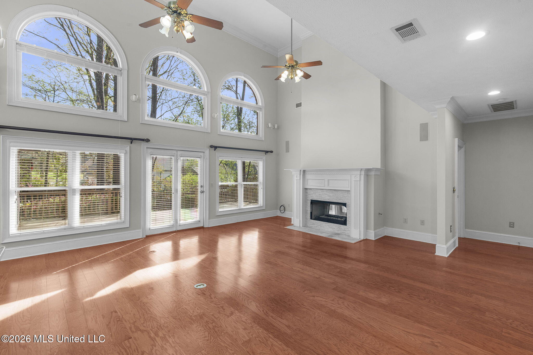 124 Adderley Boulevard Property Photo 11