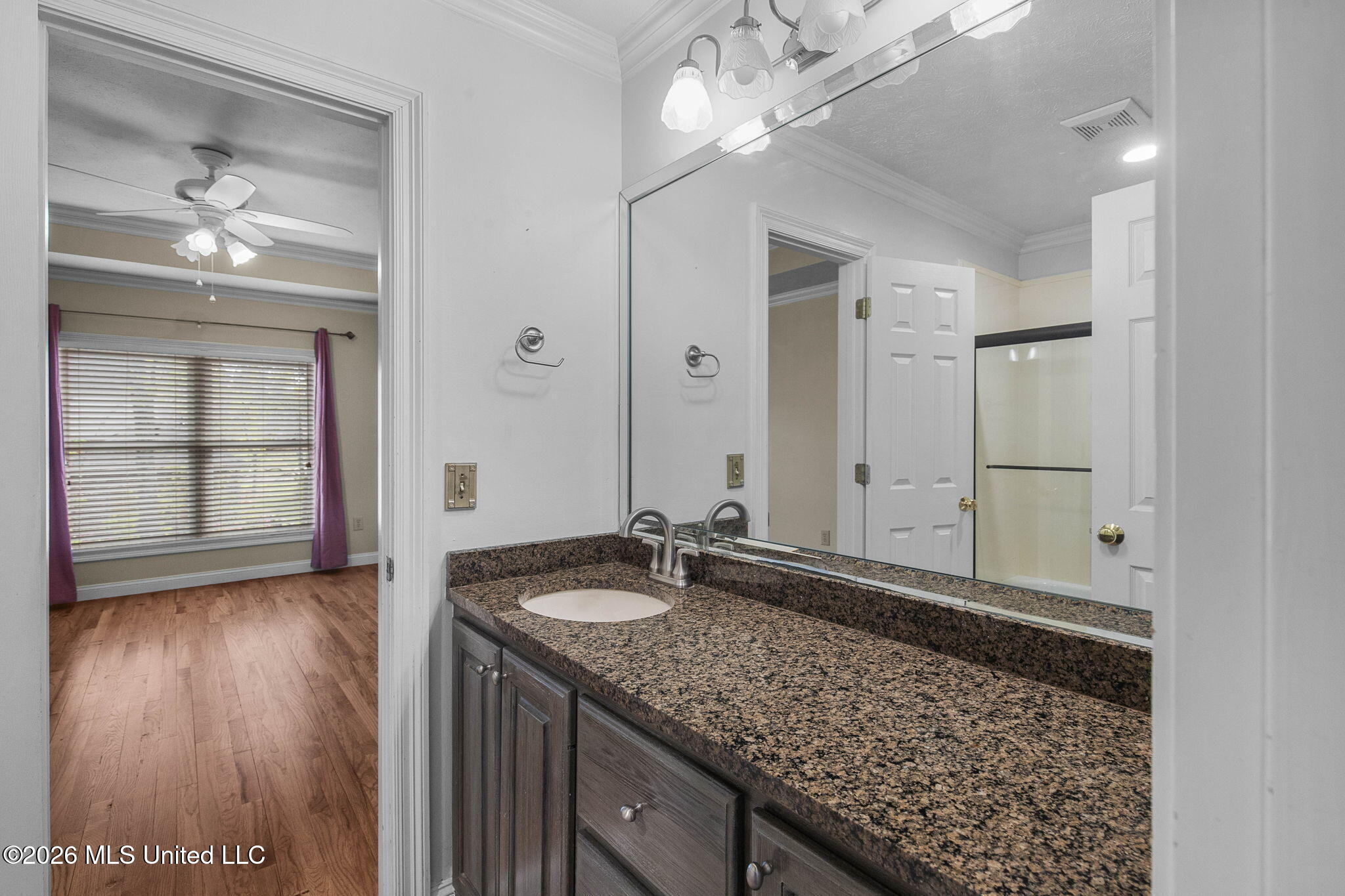 124 Adderley Boulevard Property Photo 27