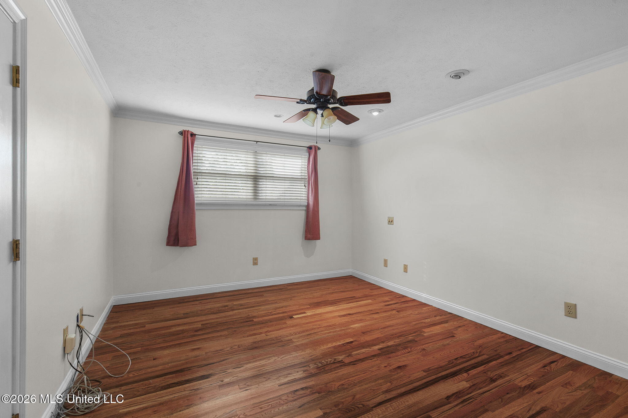 124 Adderley Boulevard Property Photo 28