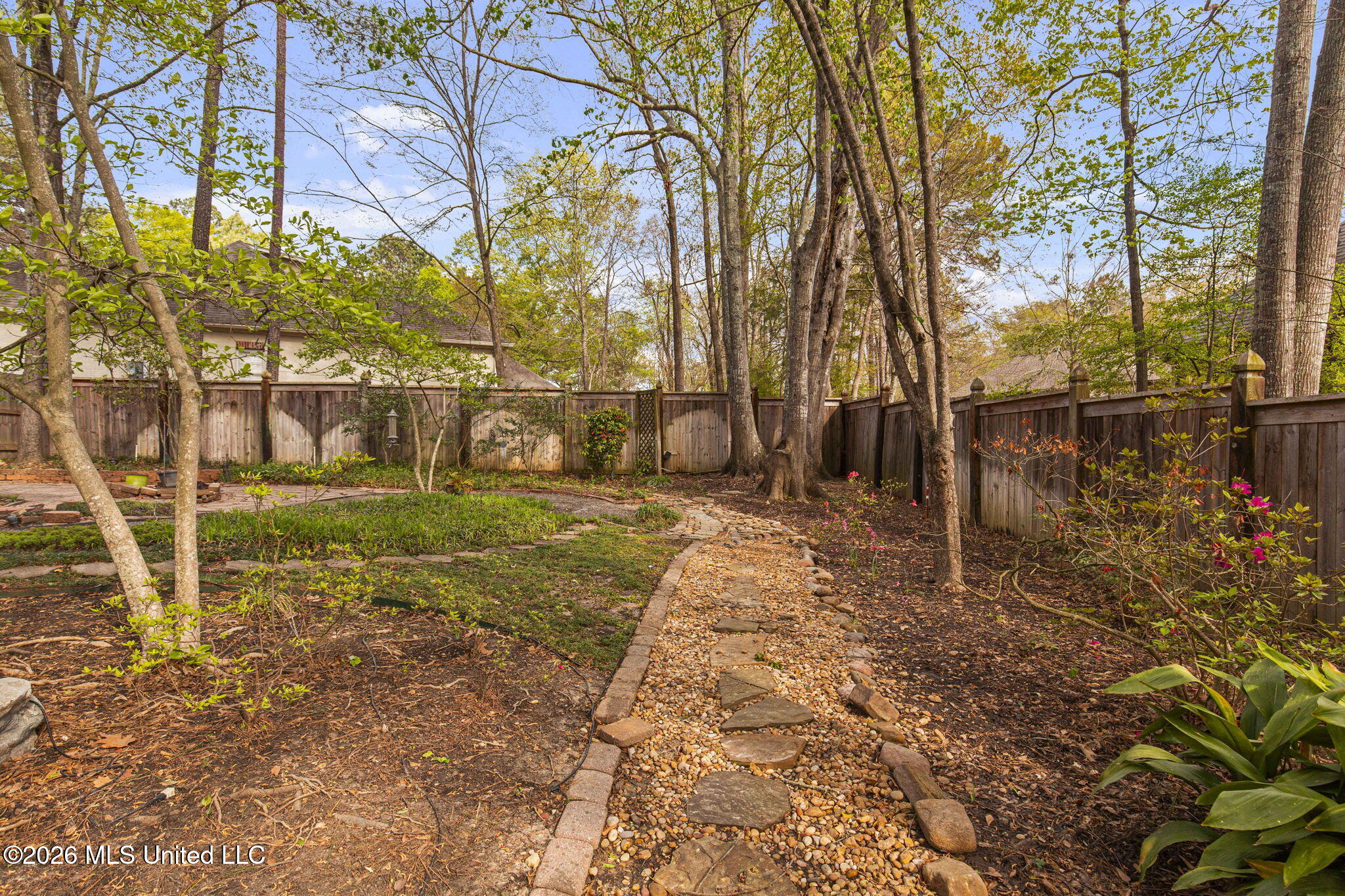 124 Adderley Boulevard Property Photo 45