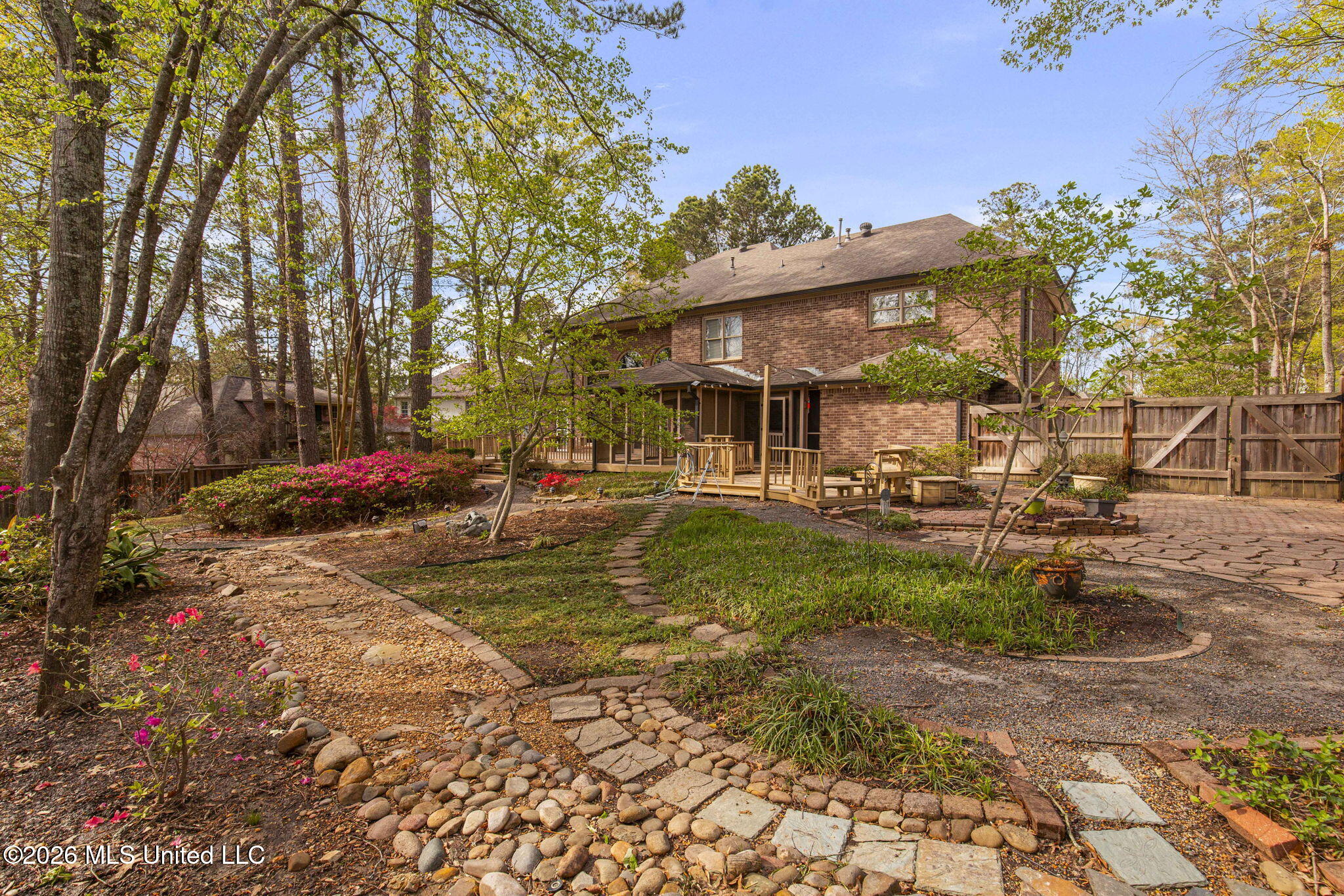 124 Adderley Boulevard Property Photo 46