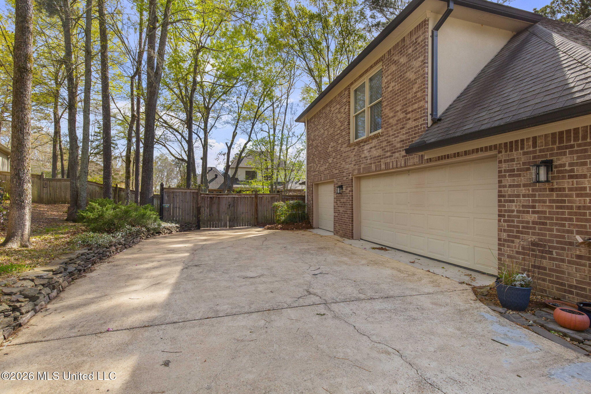 124 Adderley Boulevard Property Photo 51