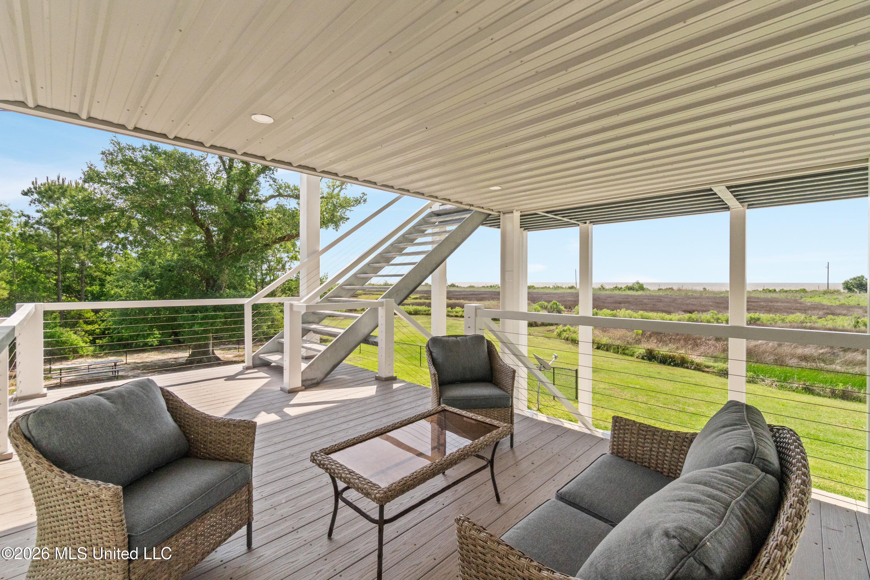 5004 Oak Street Property Photo 14