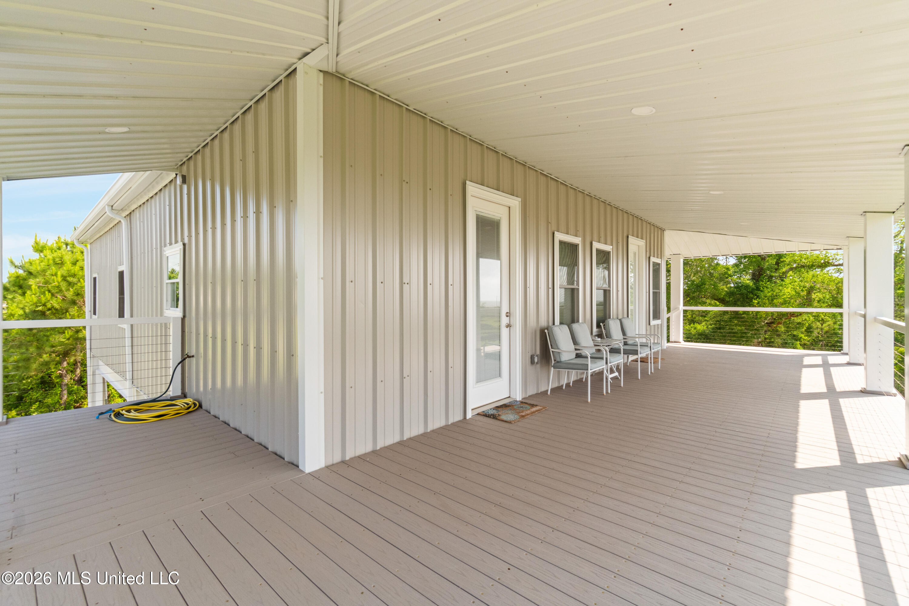 5004 Oak Street Property Photo 18