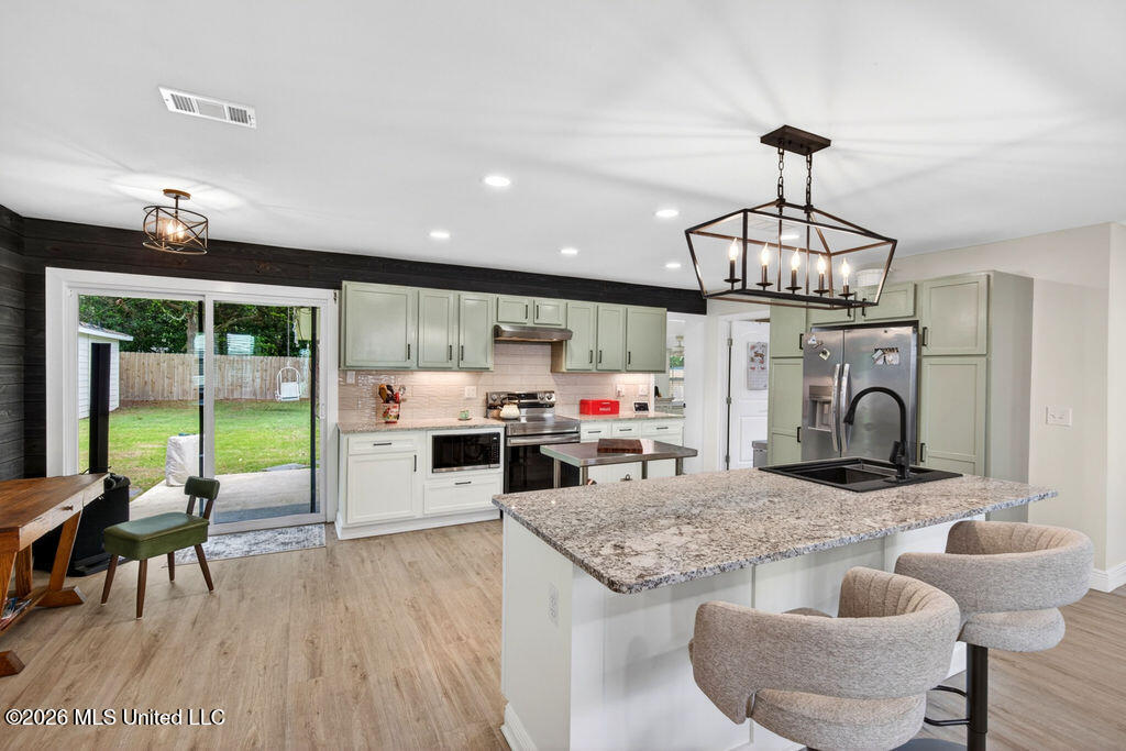 101 Olson Avenue Property Photo 7