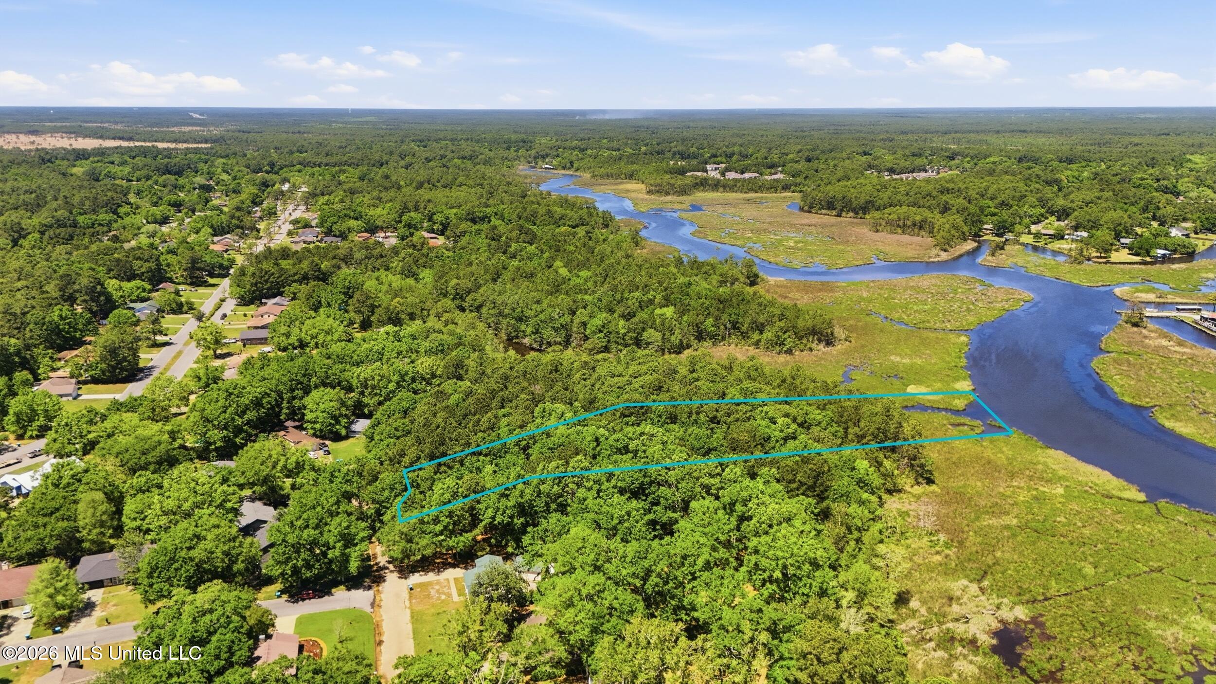 Sioux Bayou Drive Property Photo 6