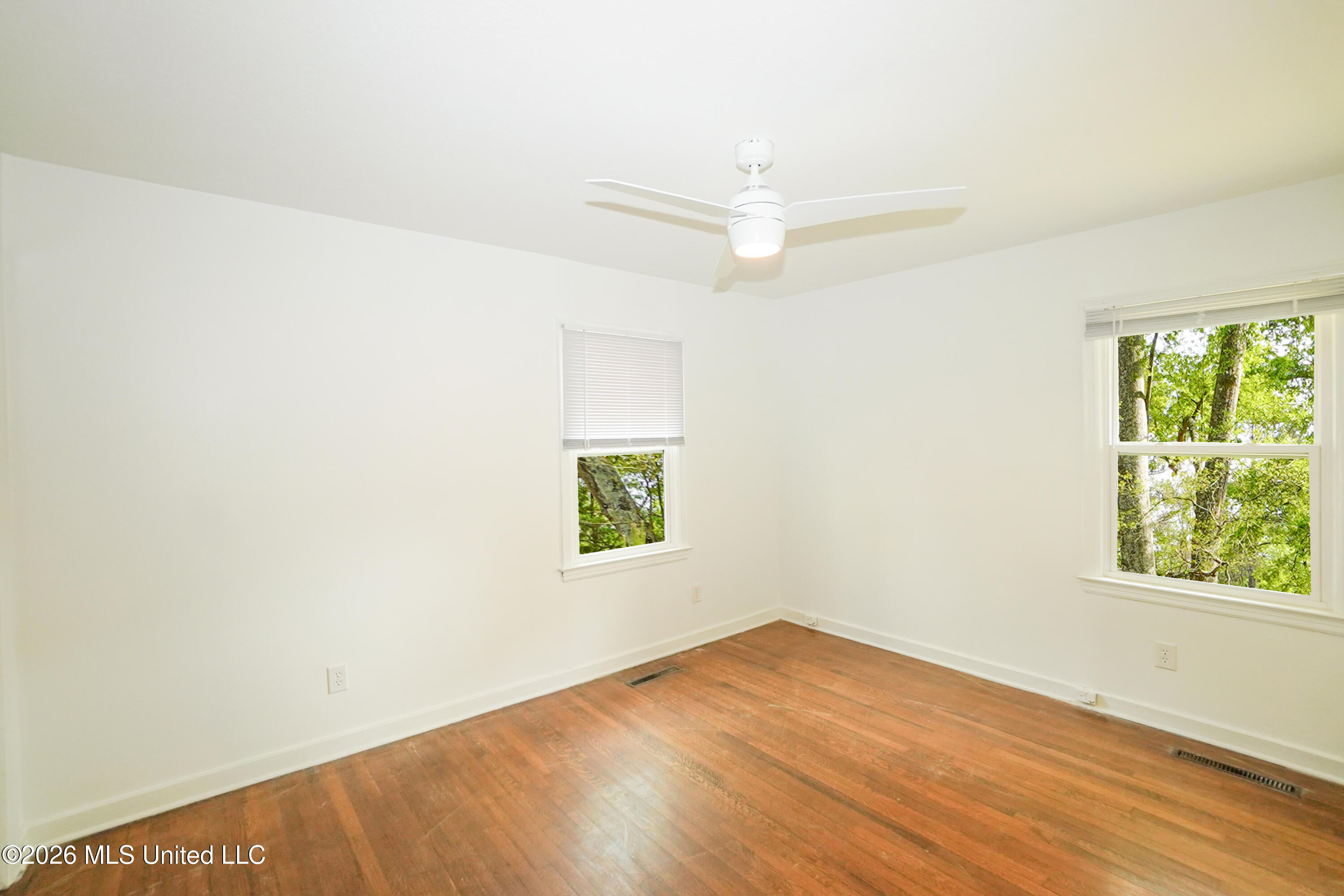 1923 Cherokee Drive Property Photo 10
