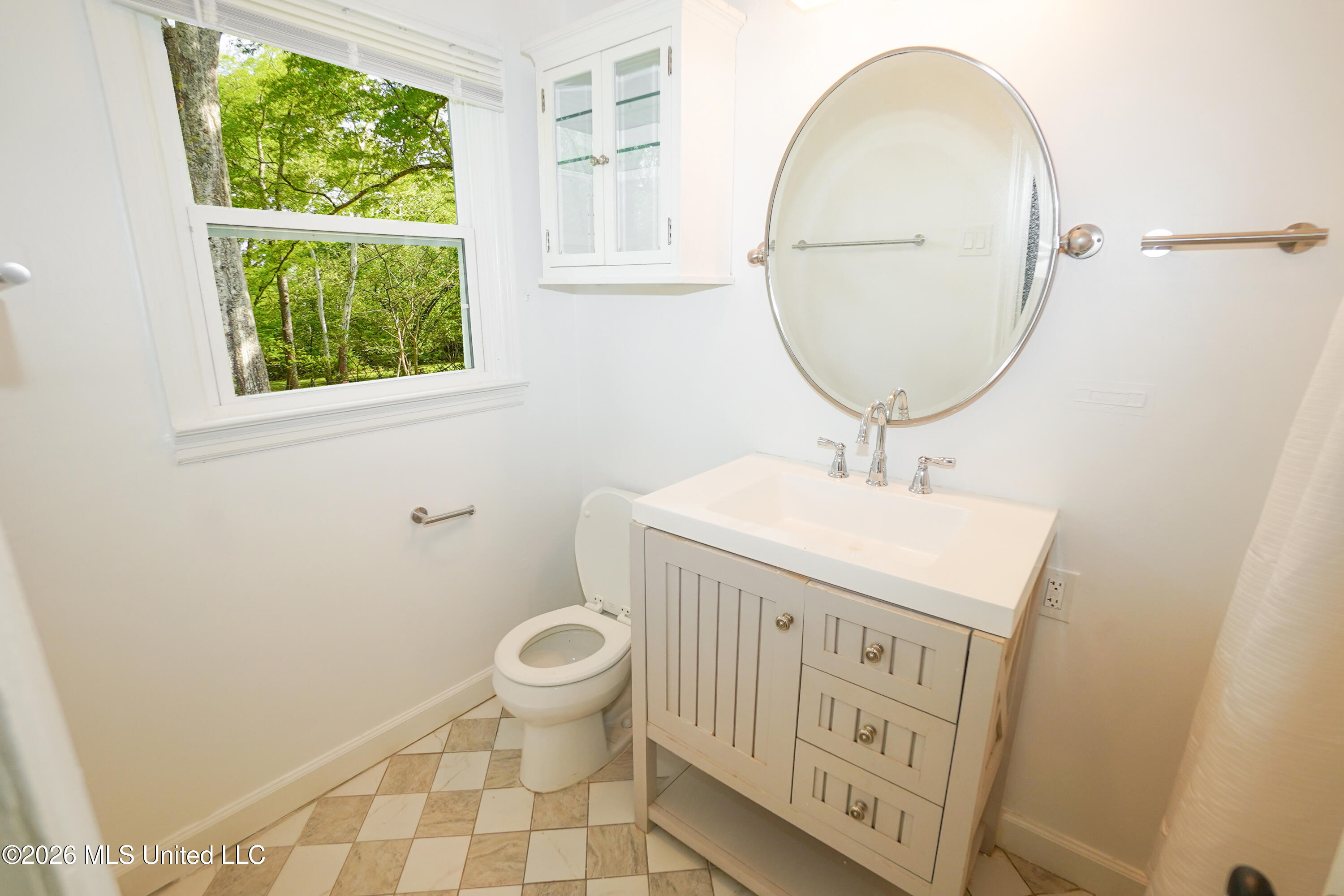 1923 Cherokee Drive Property Photo 12