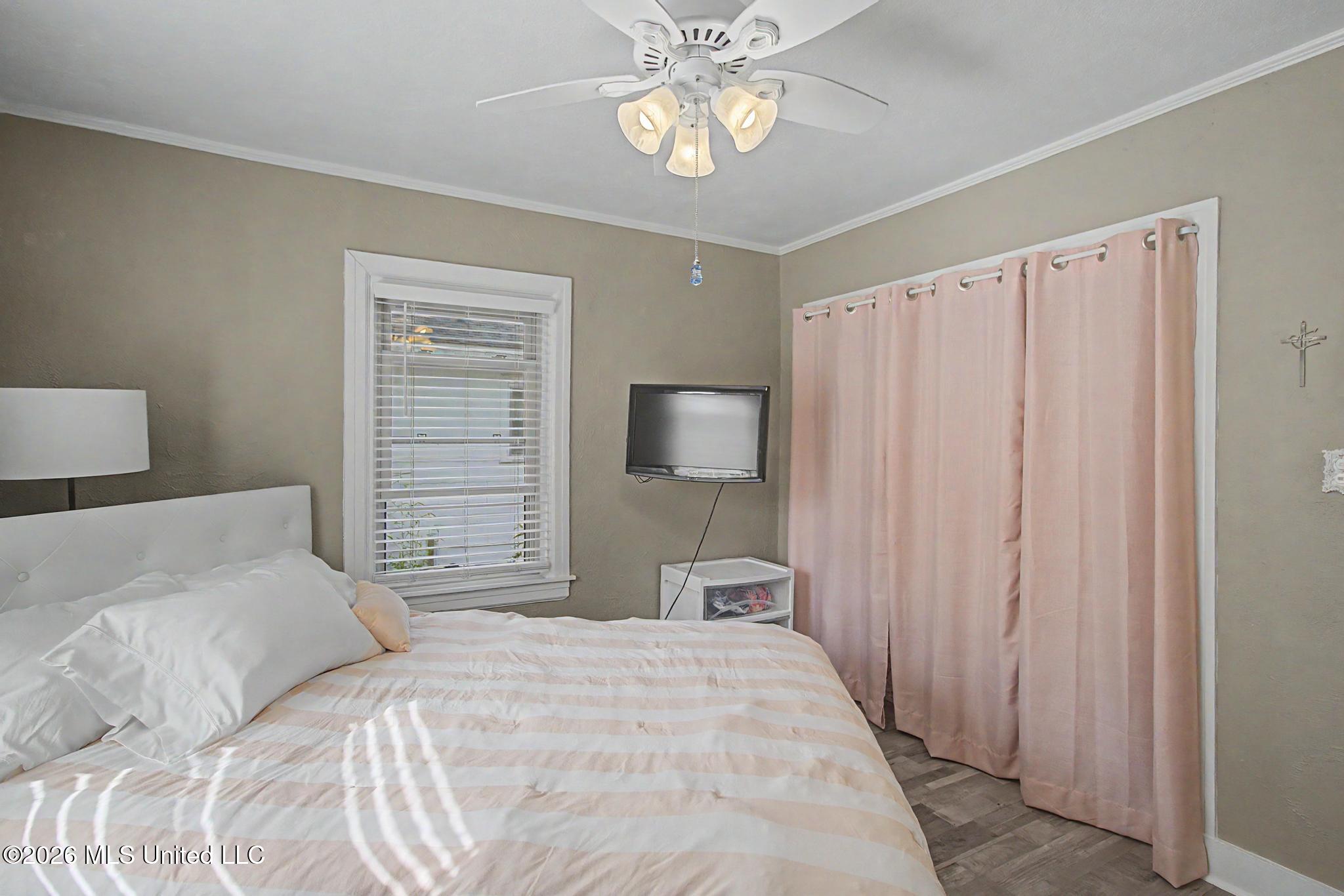 166 Violet Street Property Photo 15