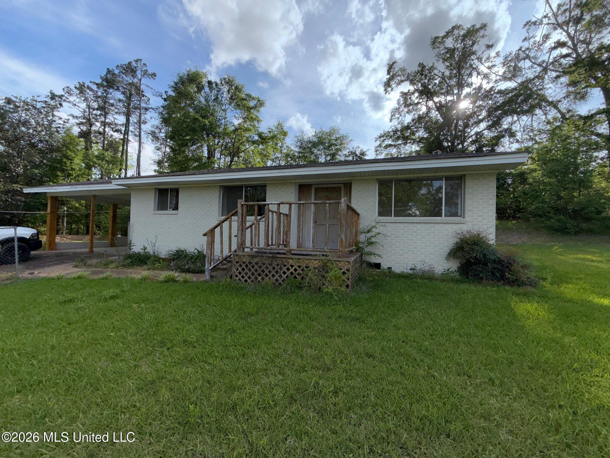 401 Wilson Street Property Photo 6