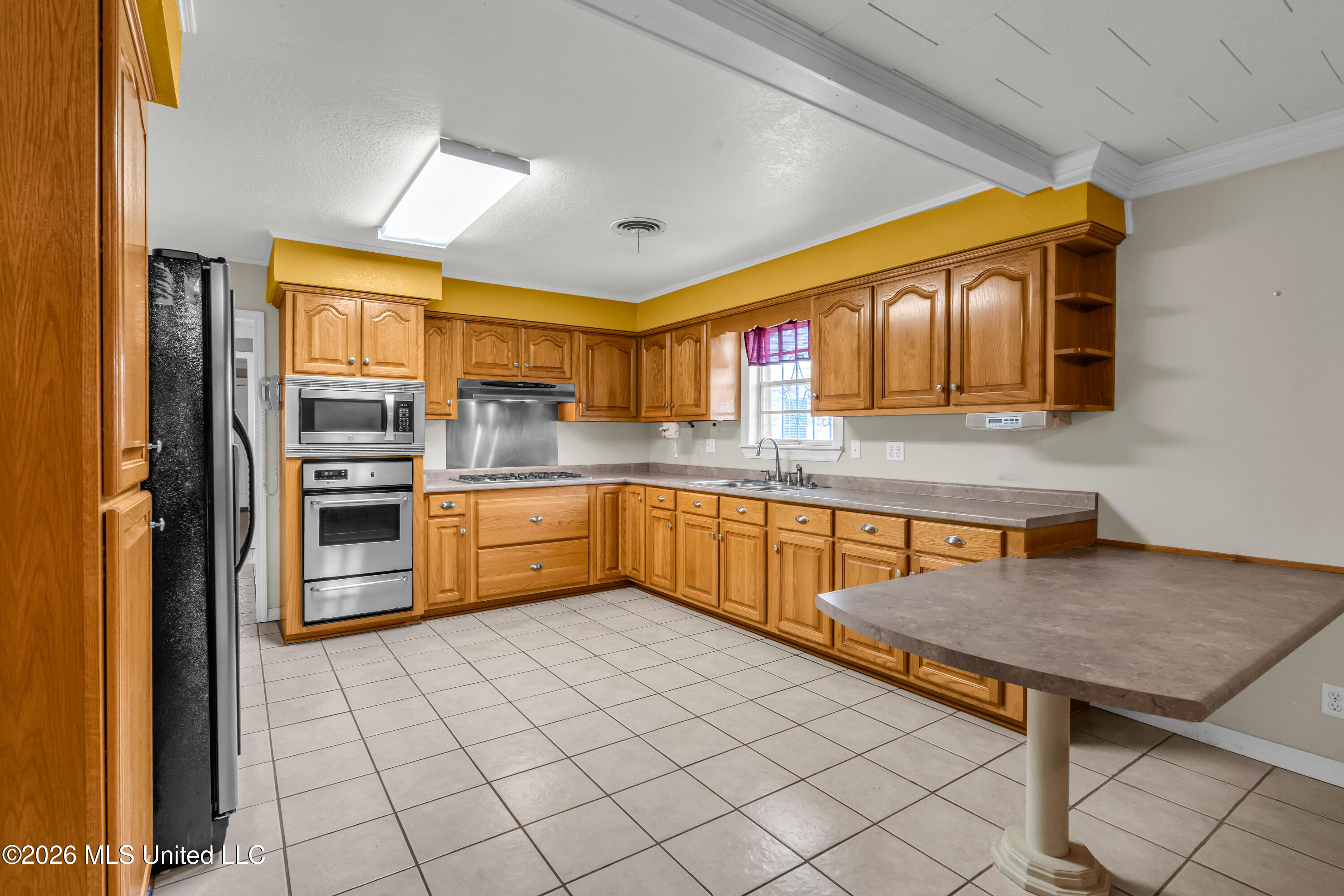 386 Lameuse Street Property Photo 6