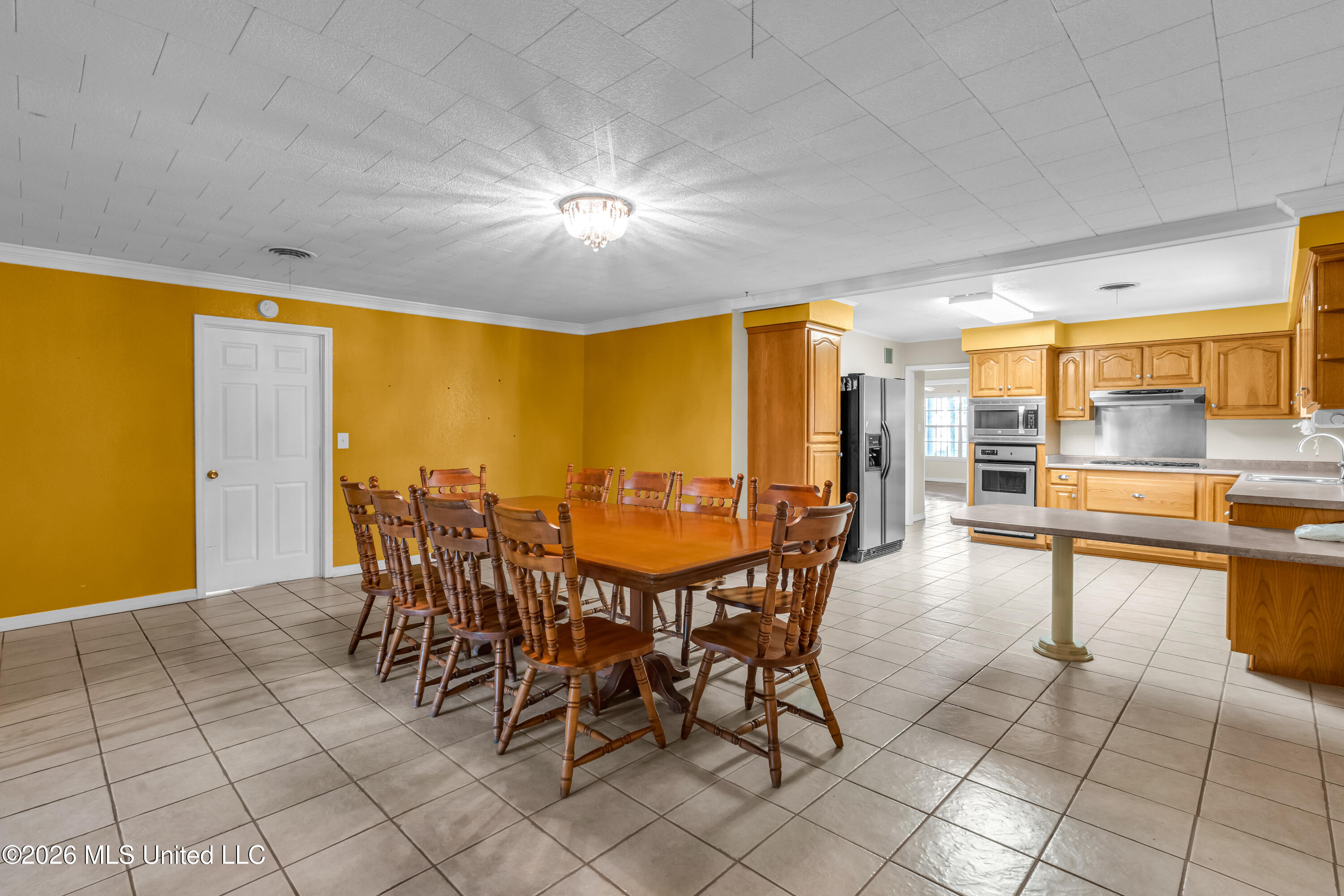 386 Lameuse Street Property Photo 7