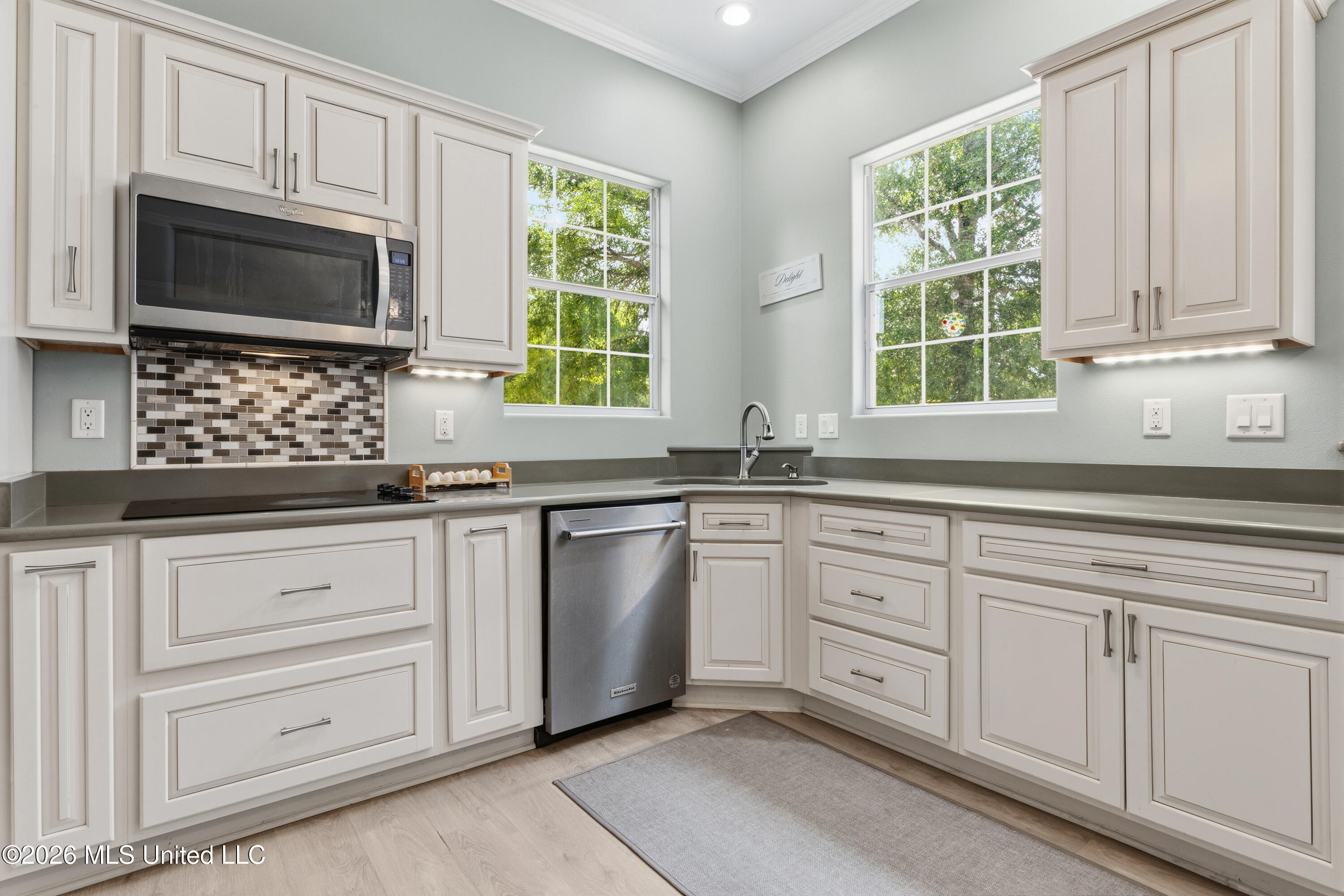 8065 Mcdonald Road Property Photo 9