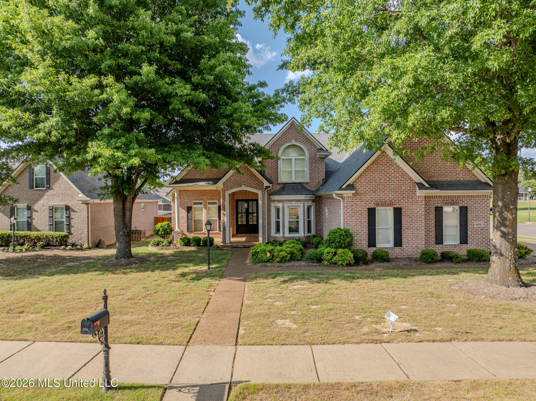 4856 Windsong Cove Property Photo 4