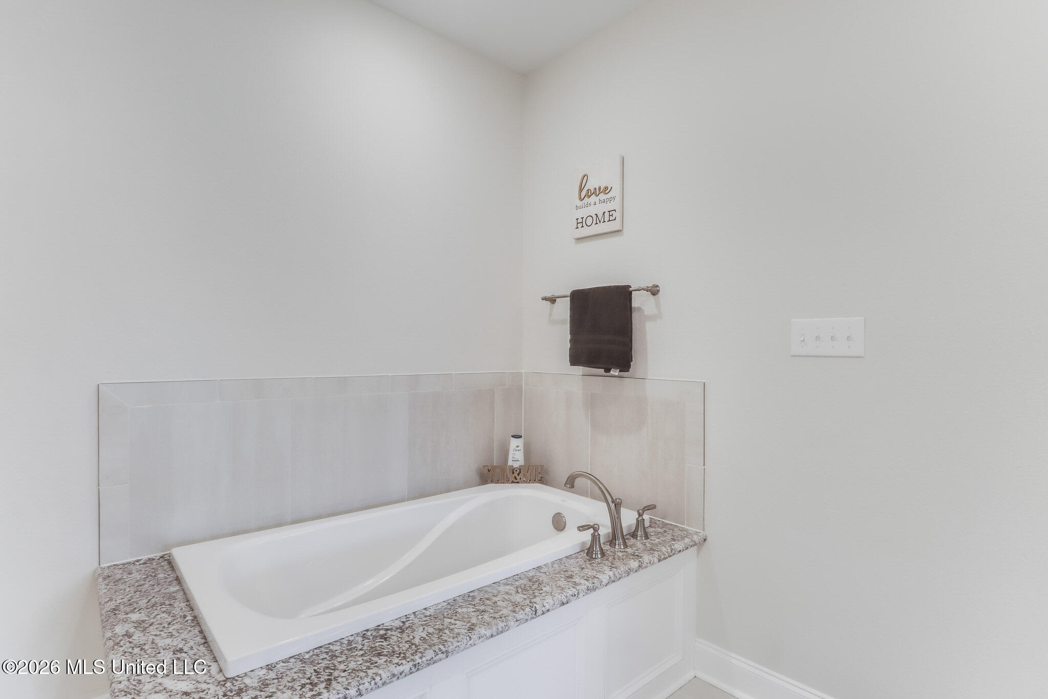 5894 Windmill Street Property Photo 17