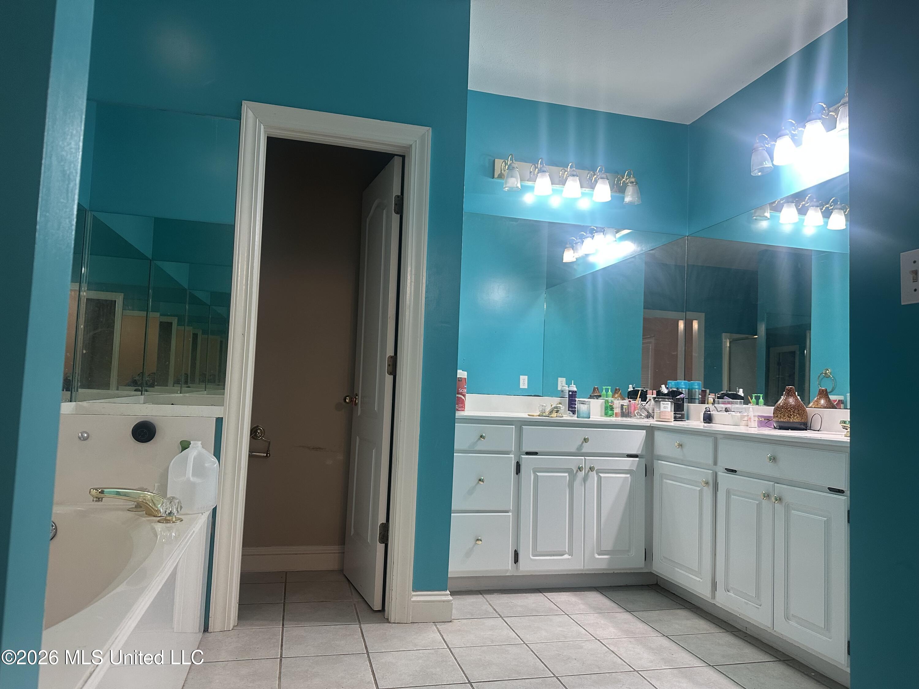 222 Brenhaven Boulevard Property Photo 8