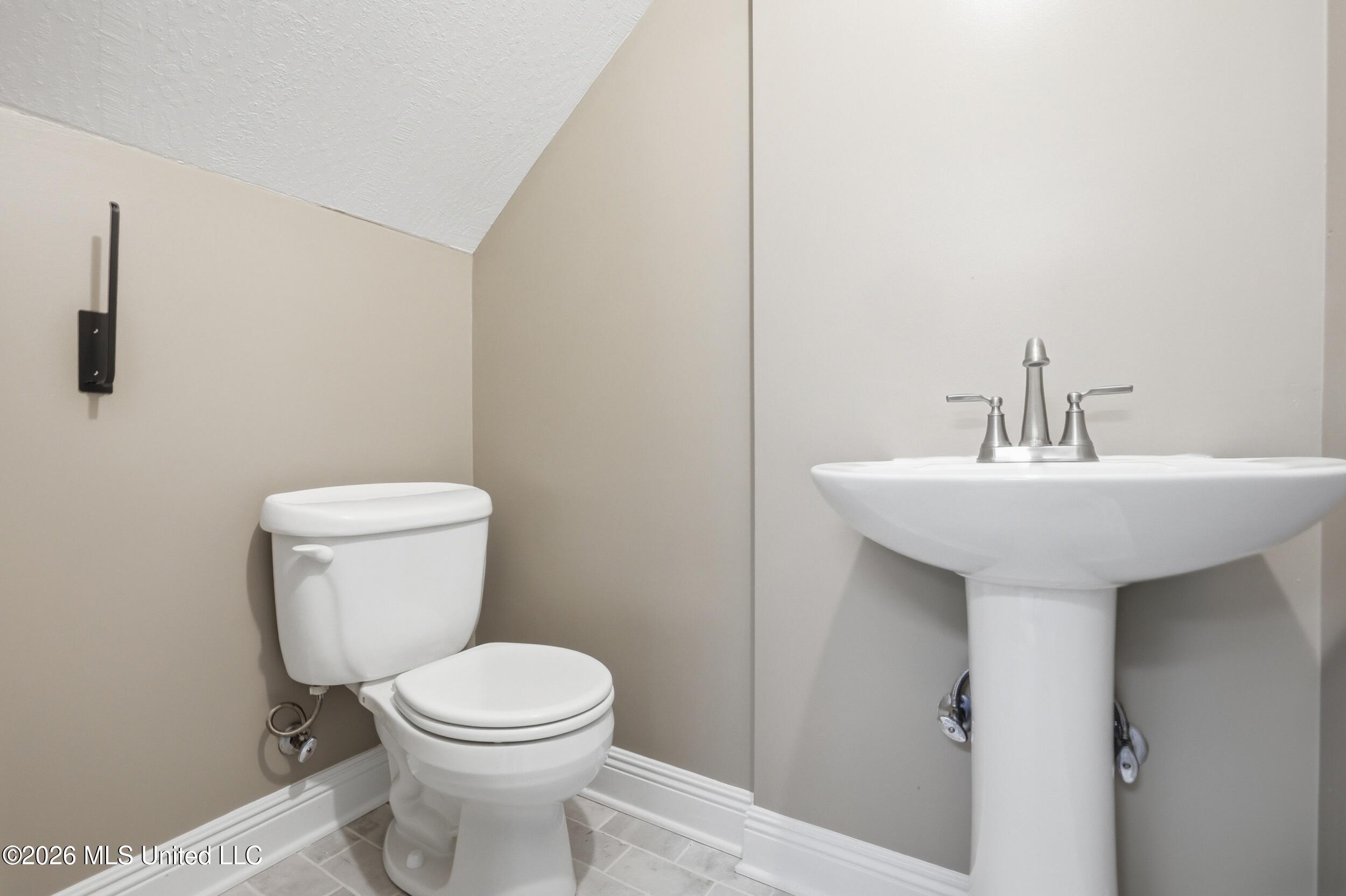 28 W Lake Road Property Photo 50