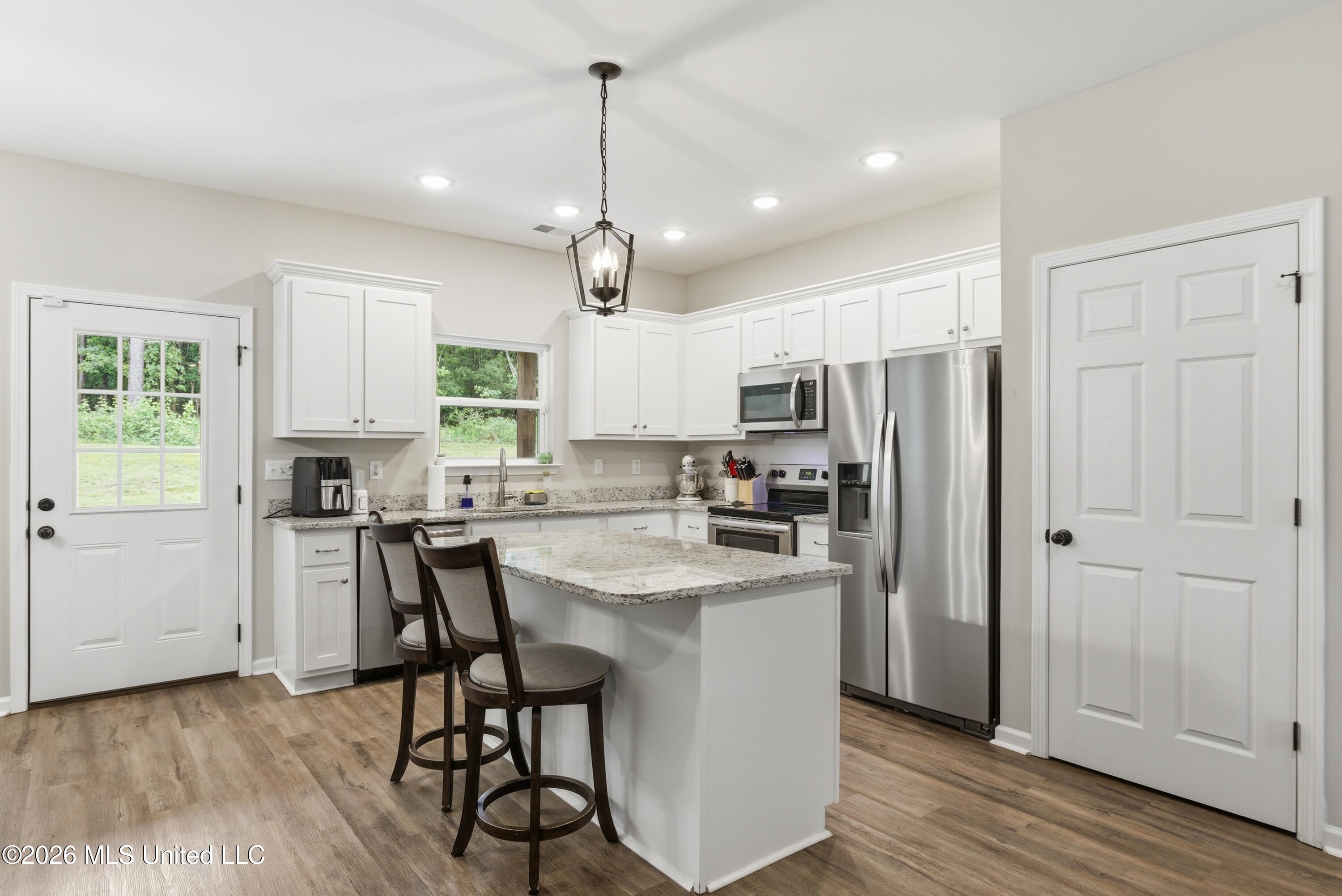 205 Clover Cove Property Photo 9