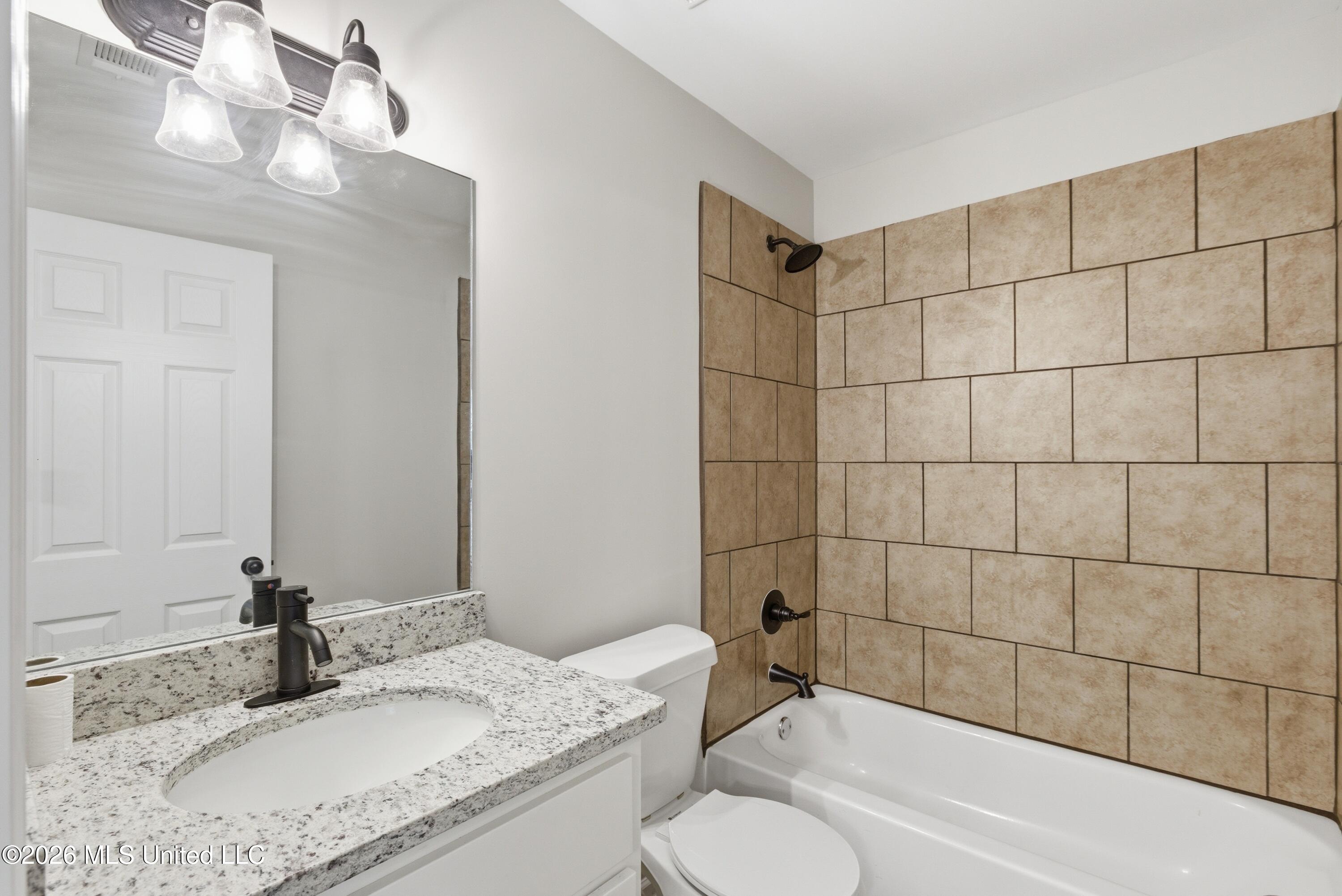 205 Clover Cove Property Photo 19