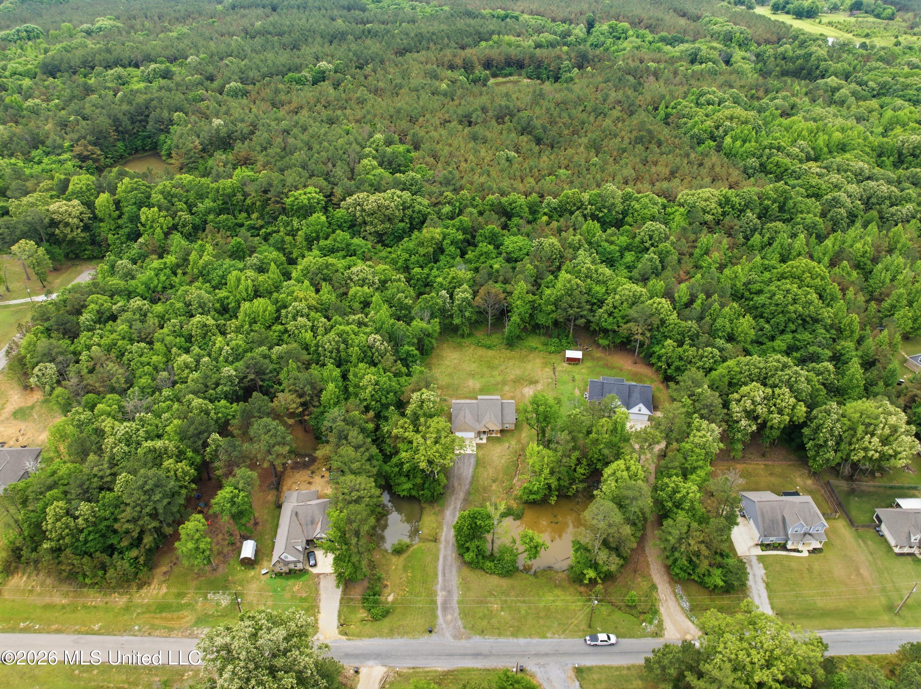205 Clover Cove Property Photo 24