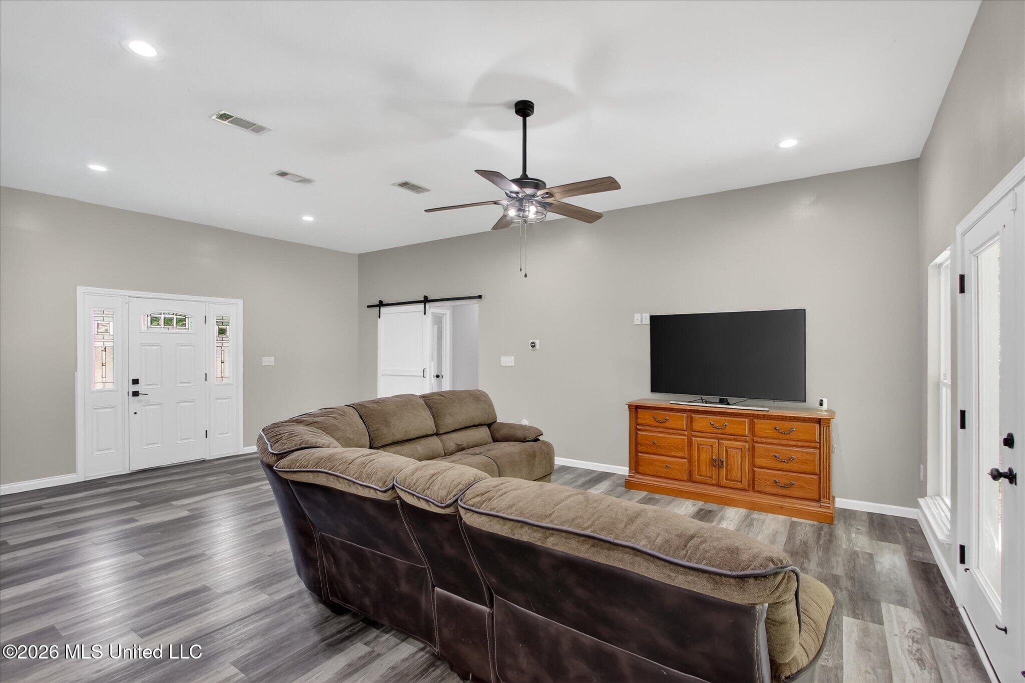 14358 Creekwood Cove Property Photo 13