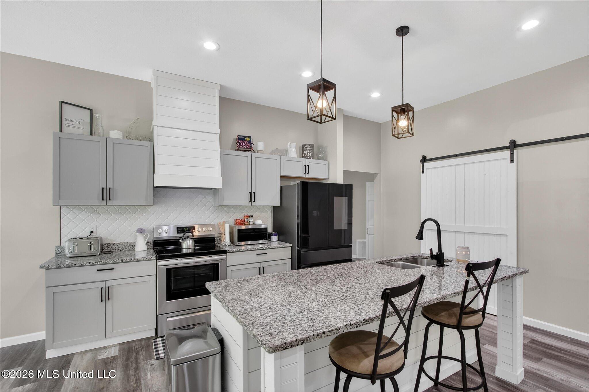 14358 Creekwood Cove Property Photo 17