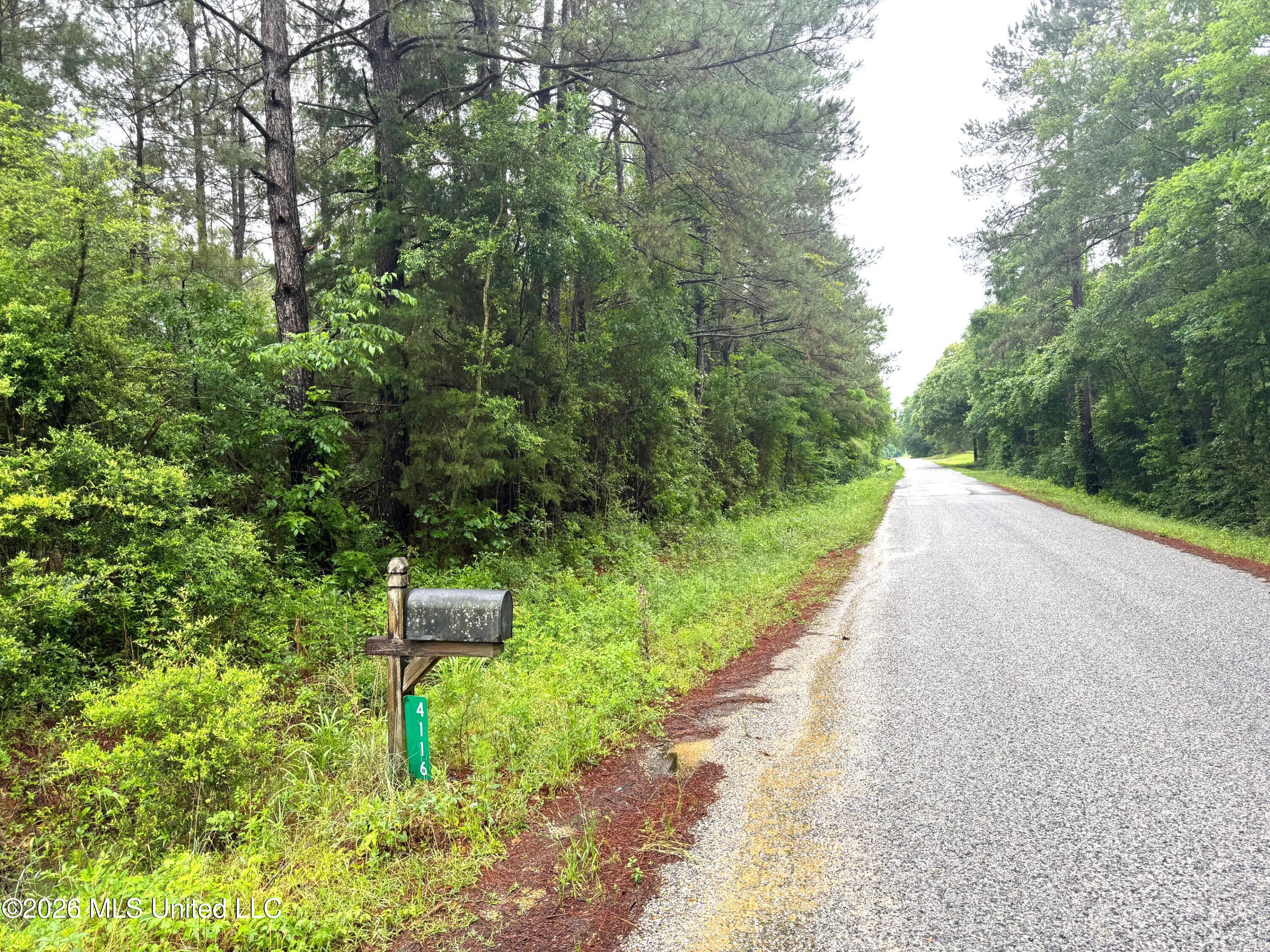 000 Emerald State Line Road Property Photo 7