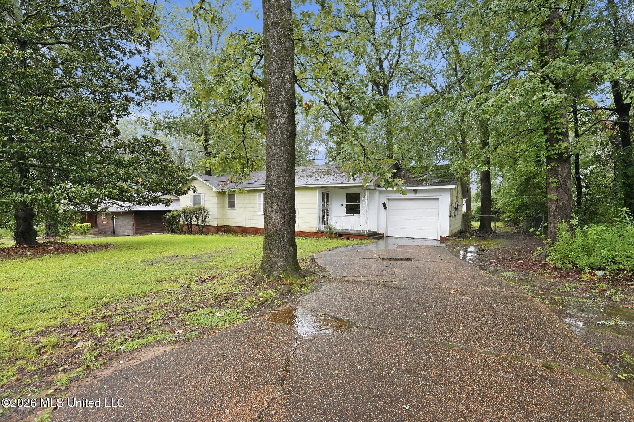 215 Carmel Avenue Property Photo 1