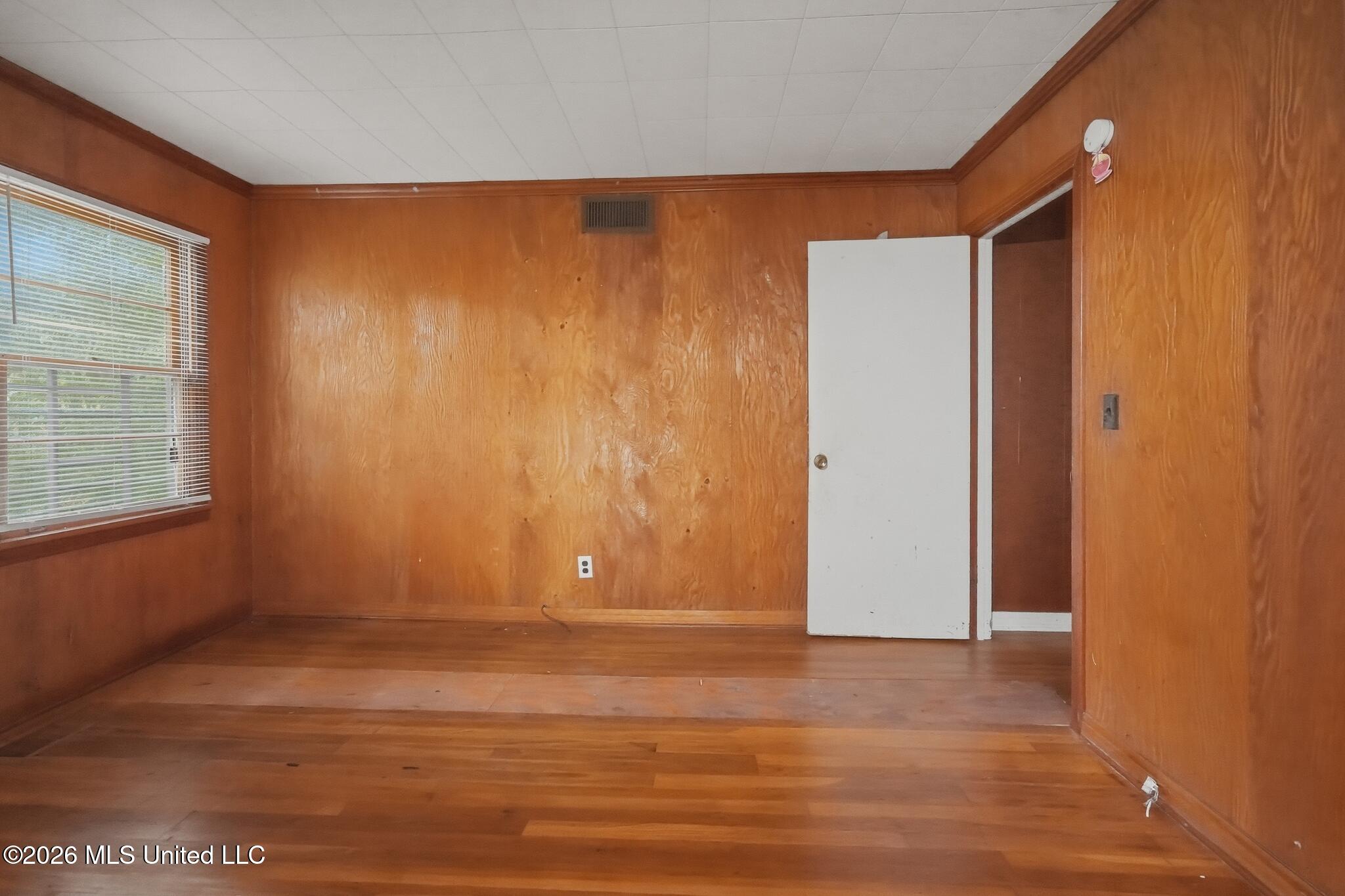 215 Carmel Avenue Property Photo 4