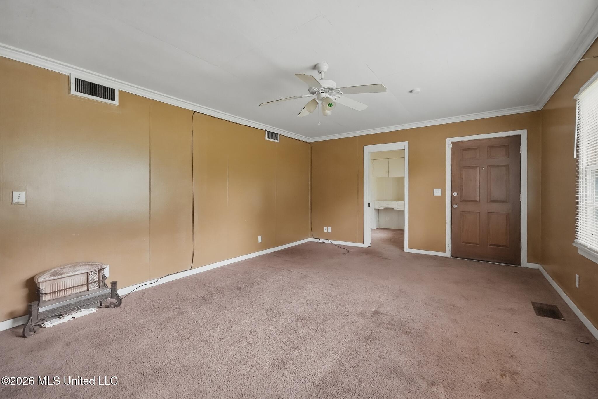215 Carmel Avenue Property Photo 6