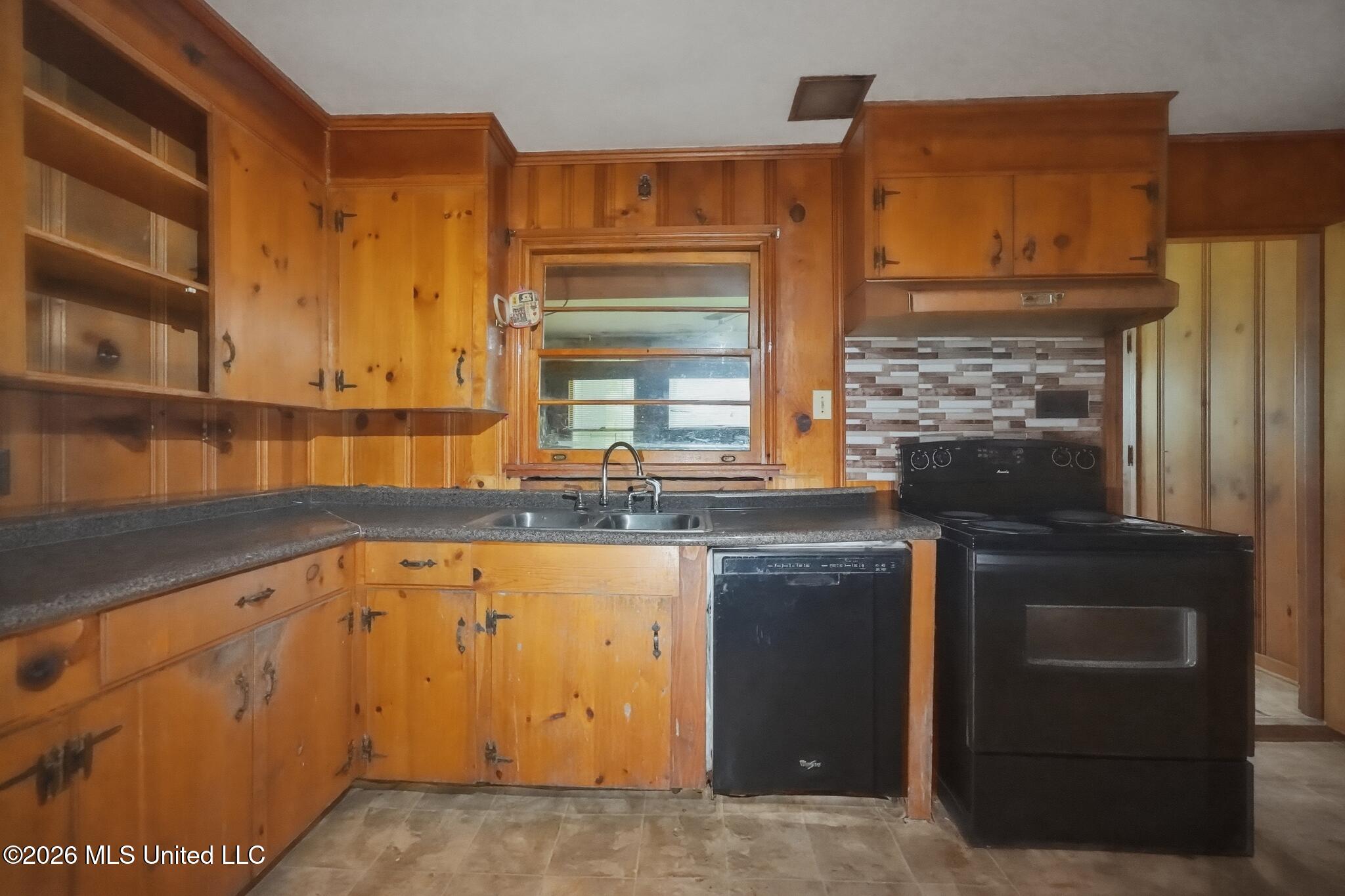 215 Carmel Avenue Property Photo 13