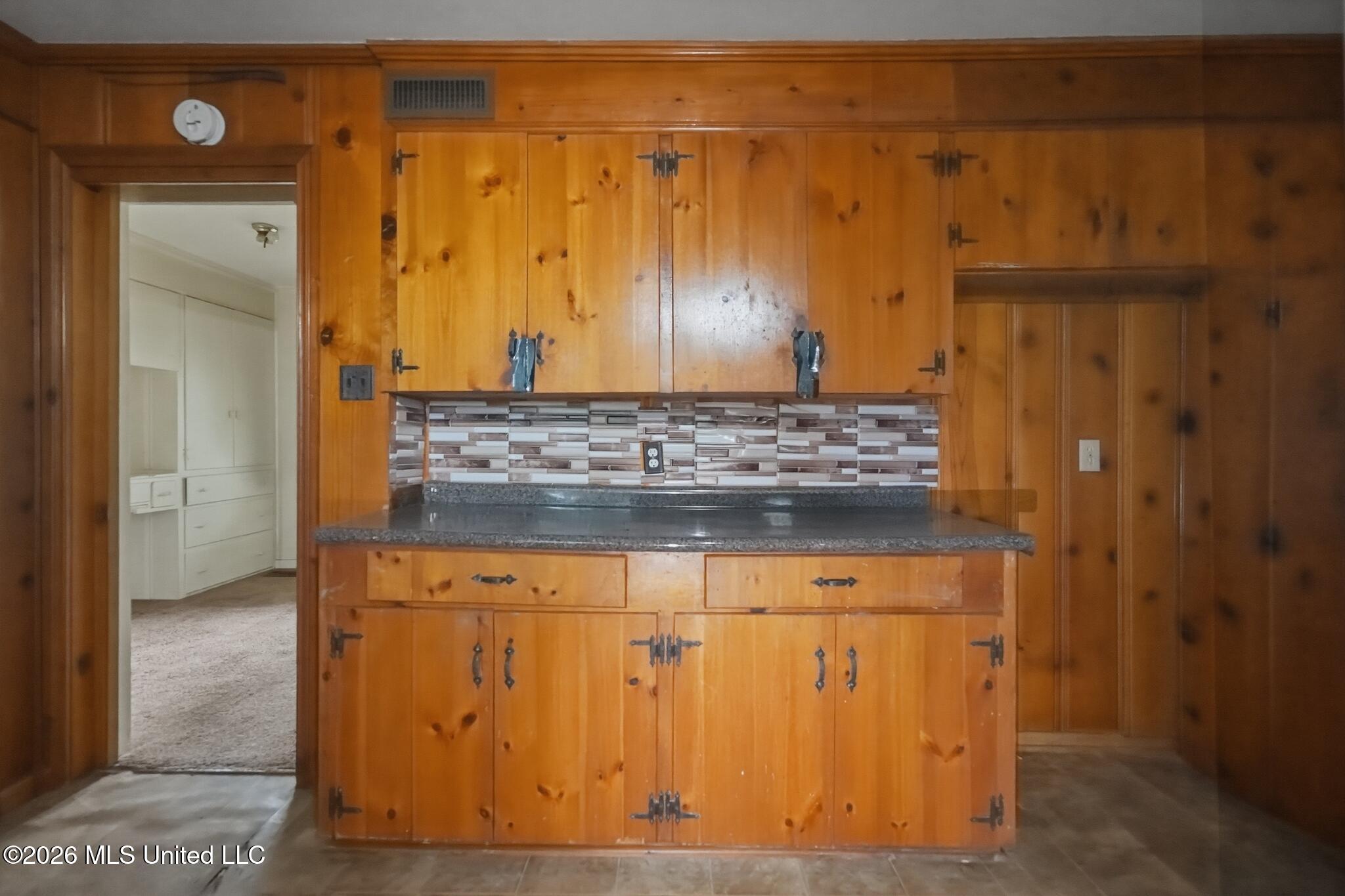 215 Carmel Avenue Property Photo 15
