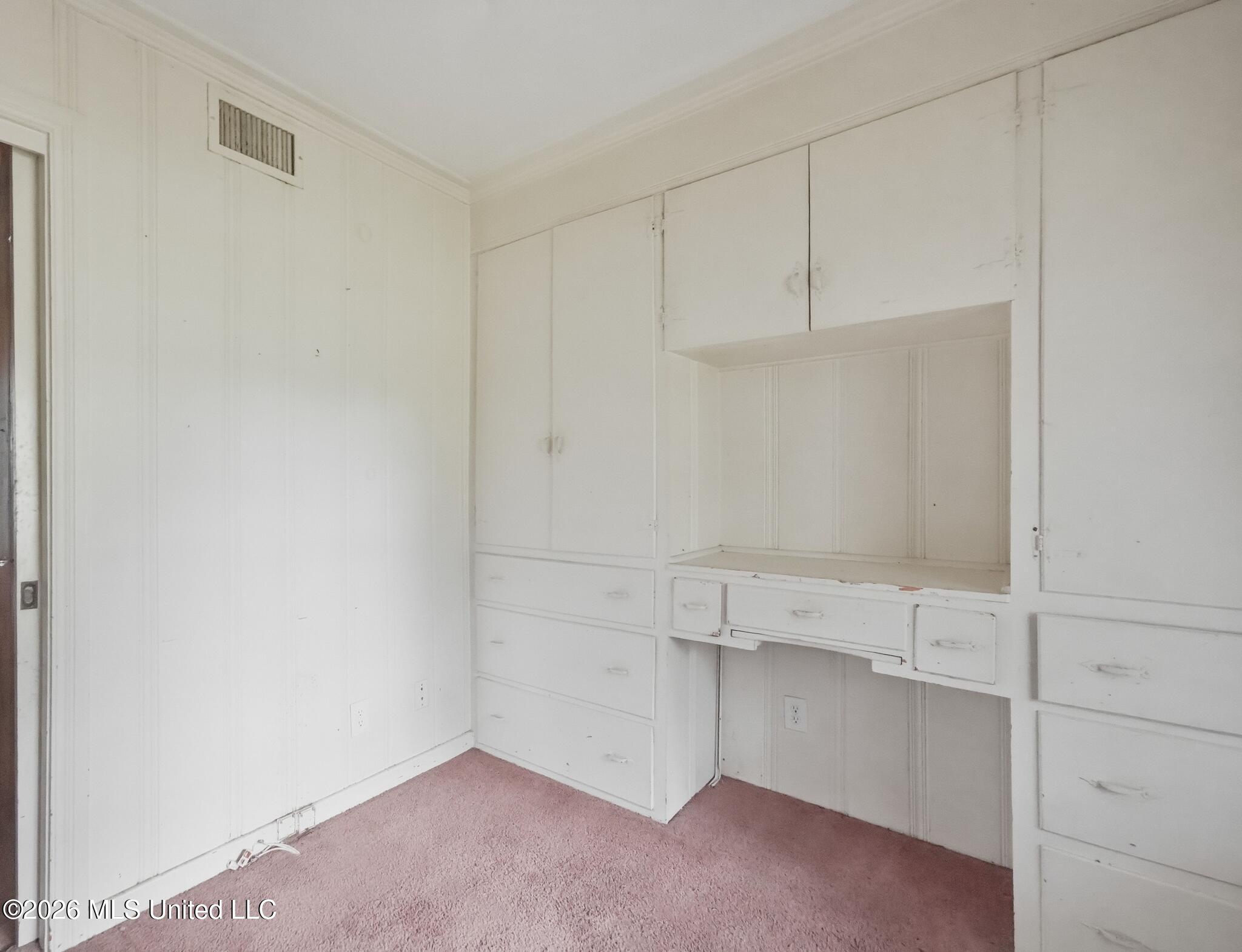 215 Carmel Avenue Property Photo 17