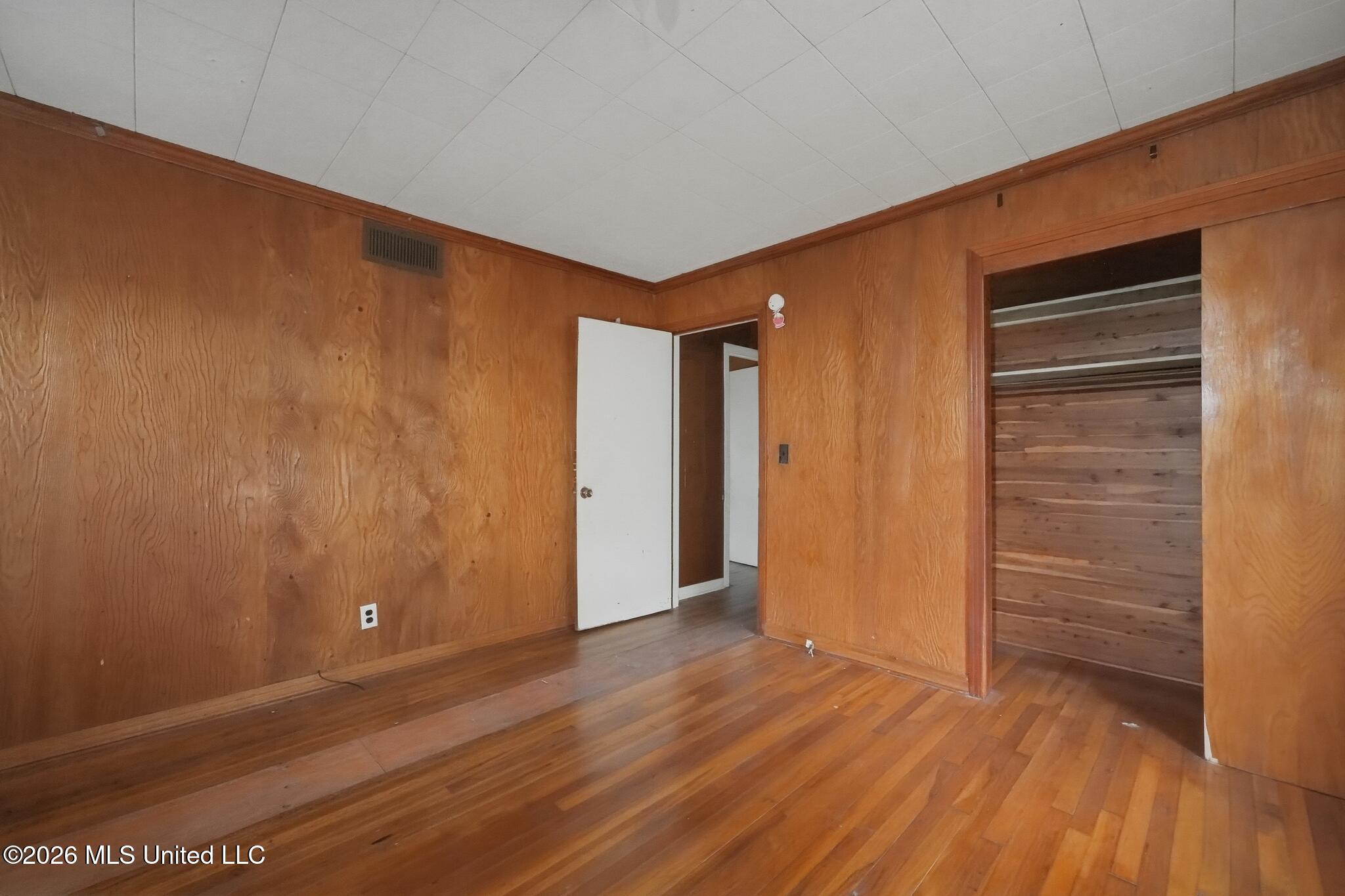 215 Carmel Avenue Property Photo 21