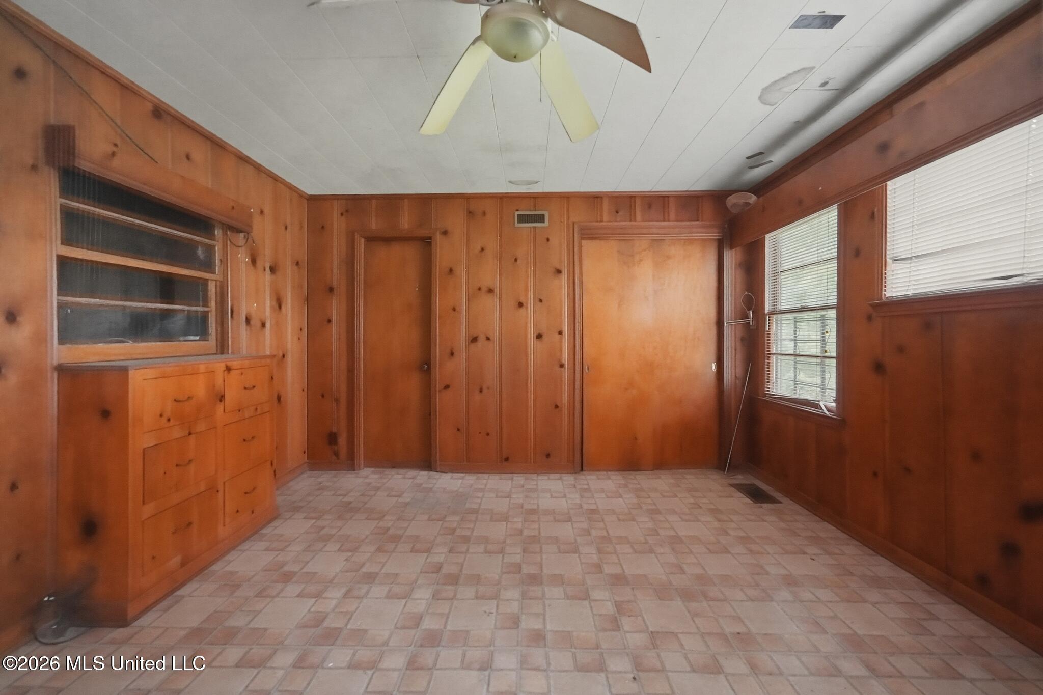 215 Carmel Avenue Property Photo 24