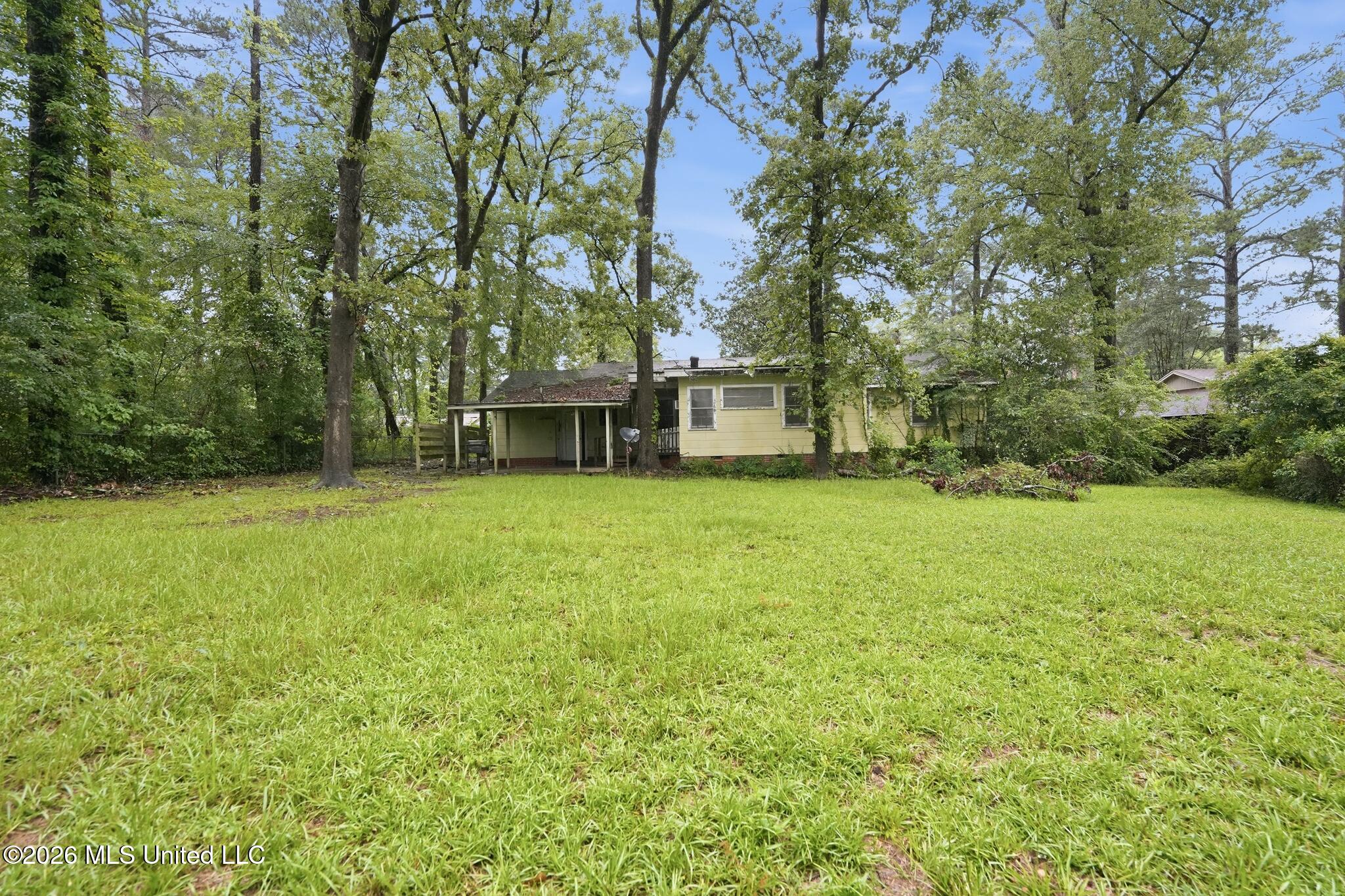 215 Carmel Avenue Property Photo 32