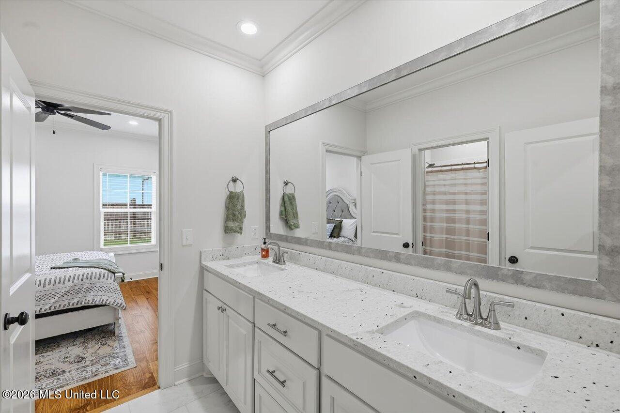 229 Reservoir Way Property Photo 31