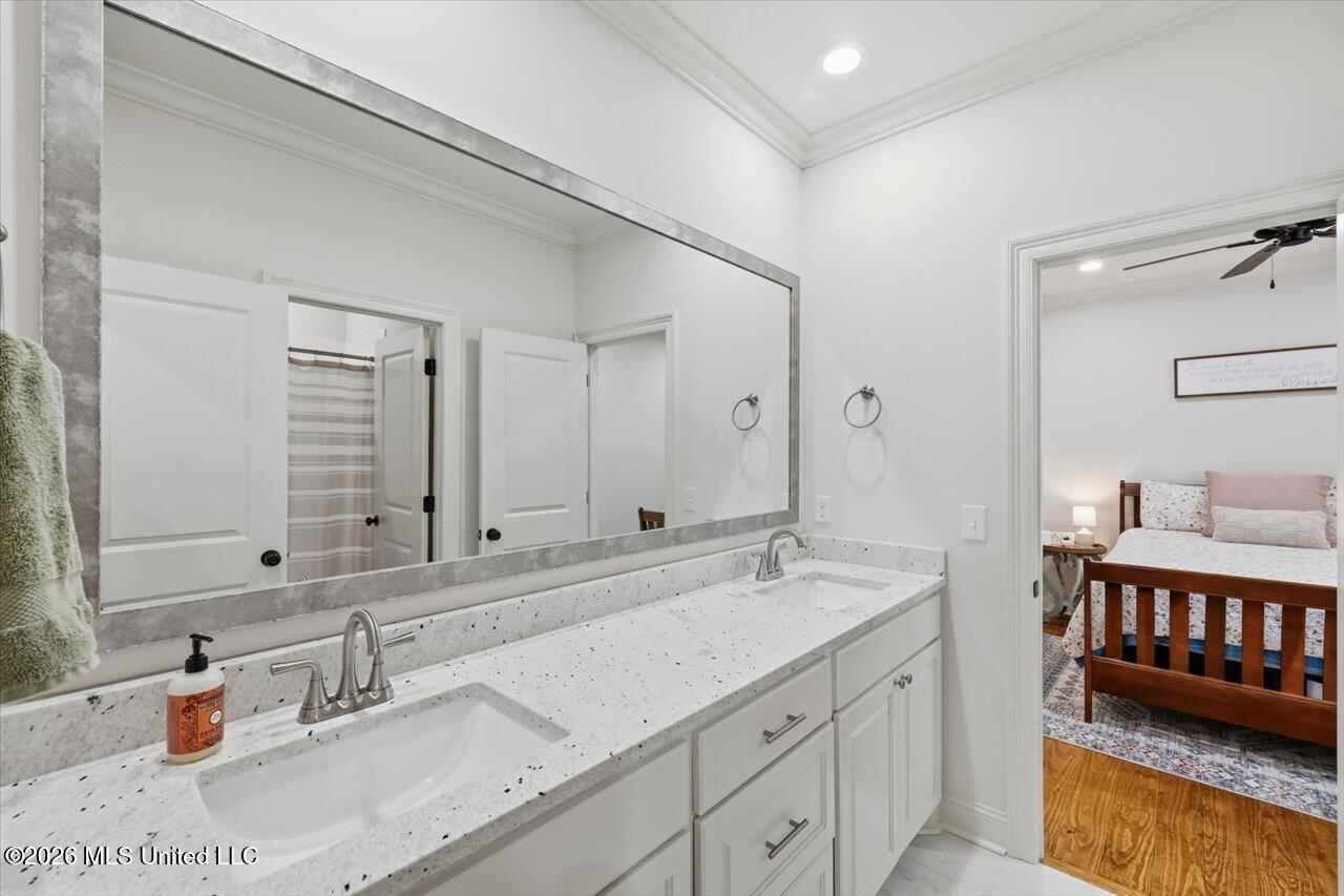 229 Reservoir Way Property Photo 32
