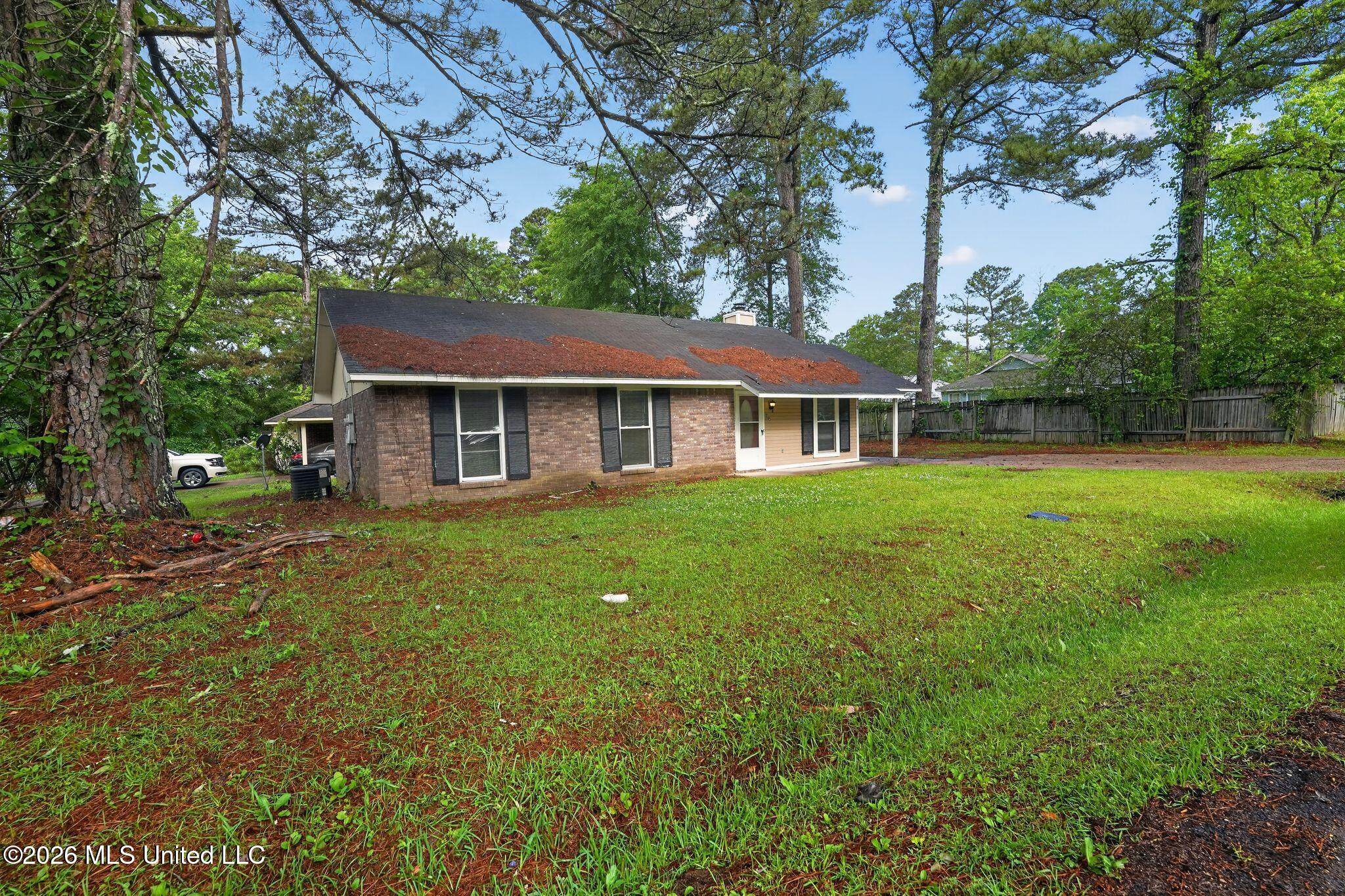 1418 Cooks Property Photo 3